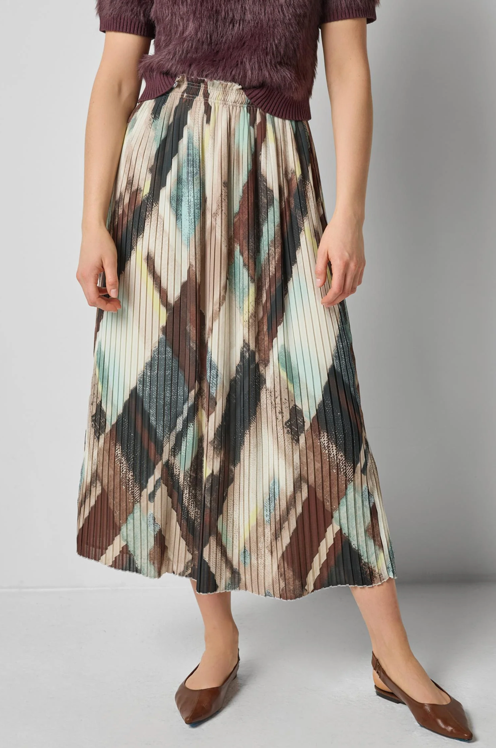 PLEATED MAXI SKIRT