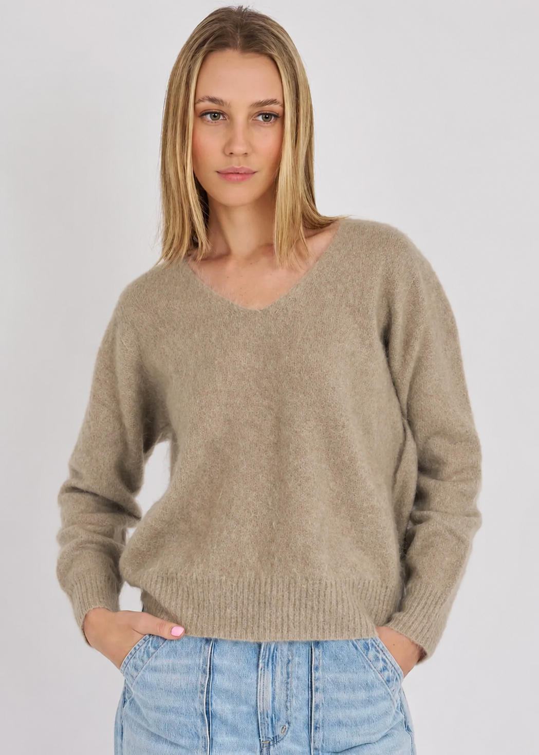 LUNA BRUSHED CASHMERE VEE