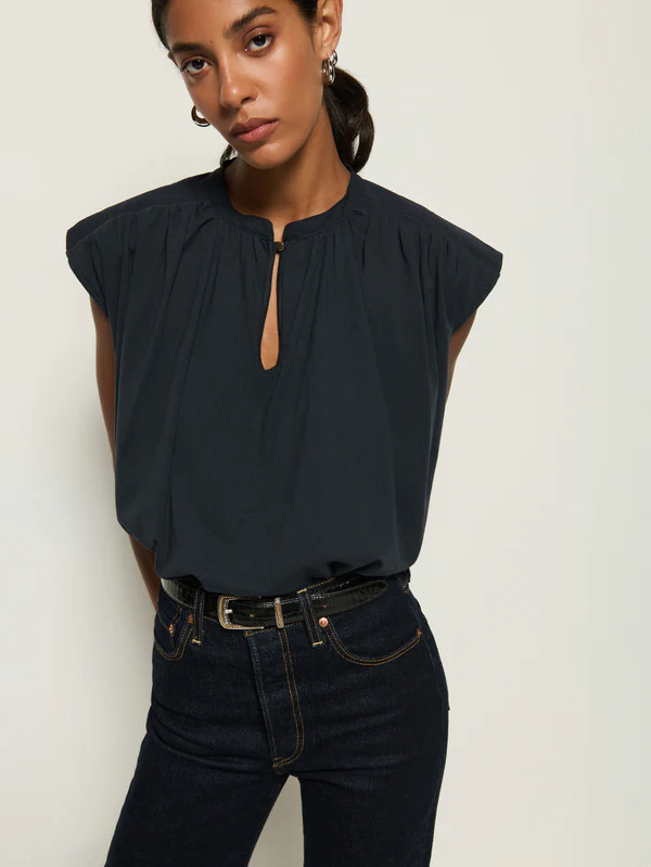 CARY KEYHOLE TOP