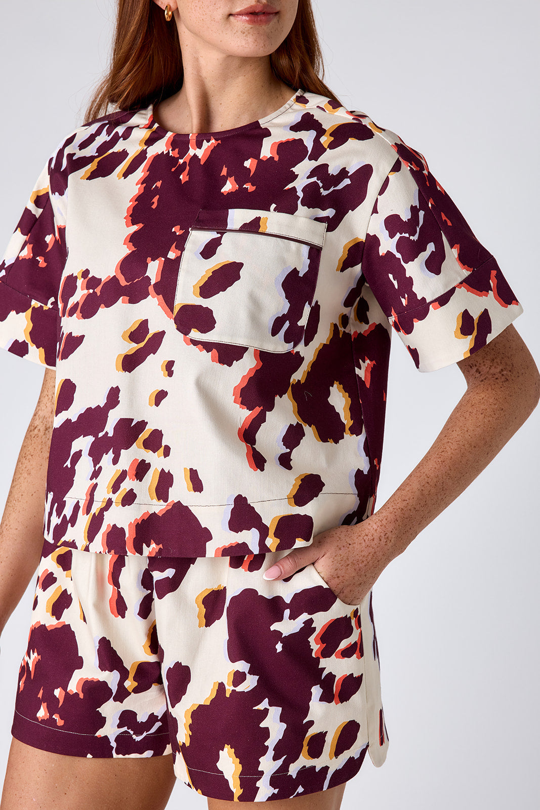 DORIS TEE