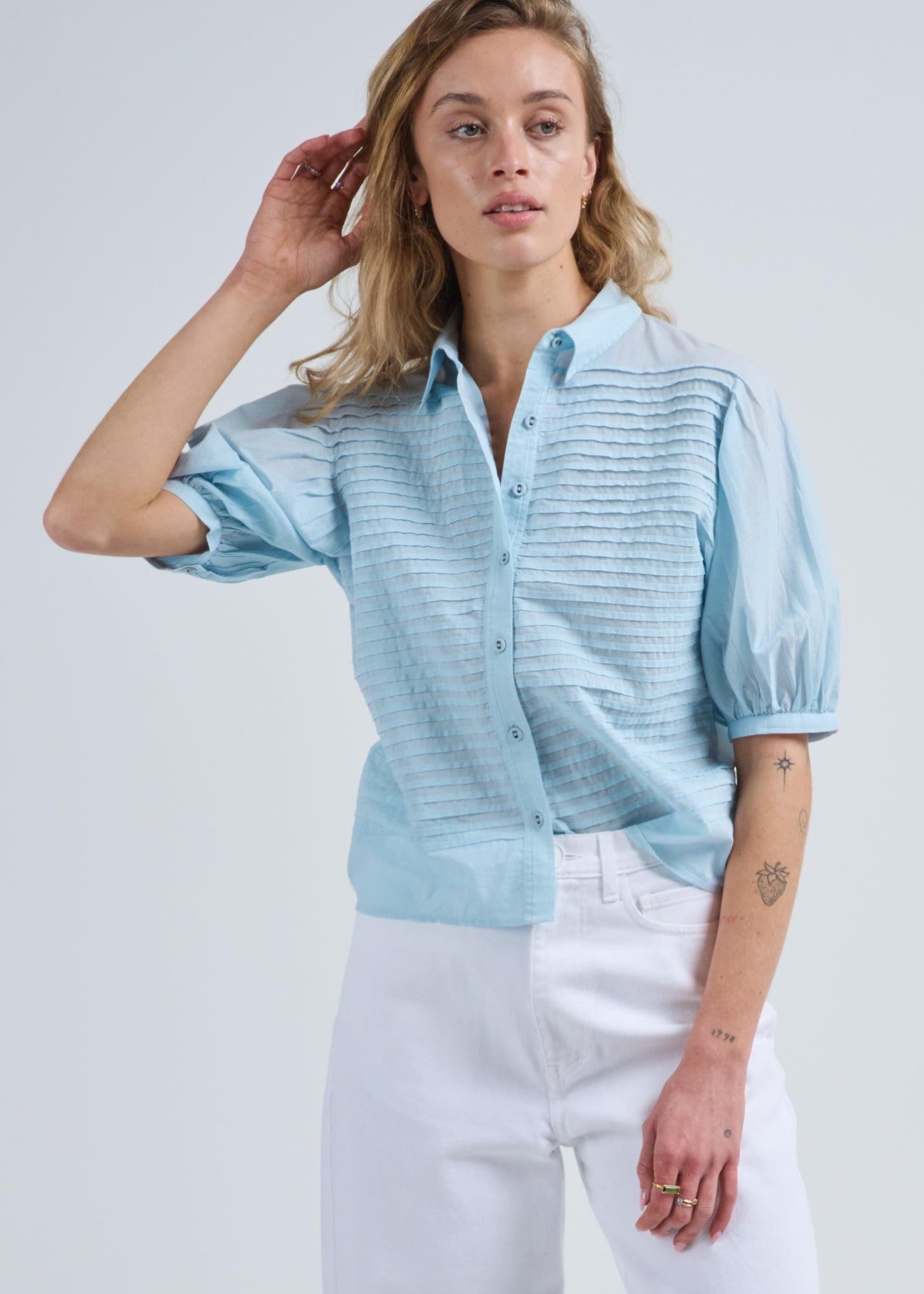 CORDELIA S/S BUTTON UP TOP