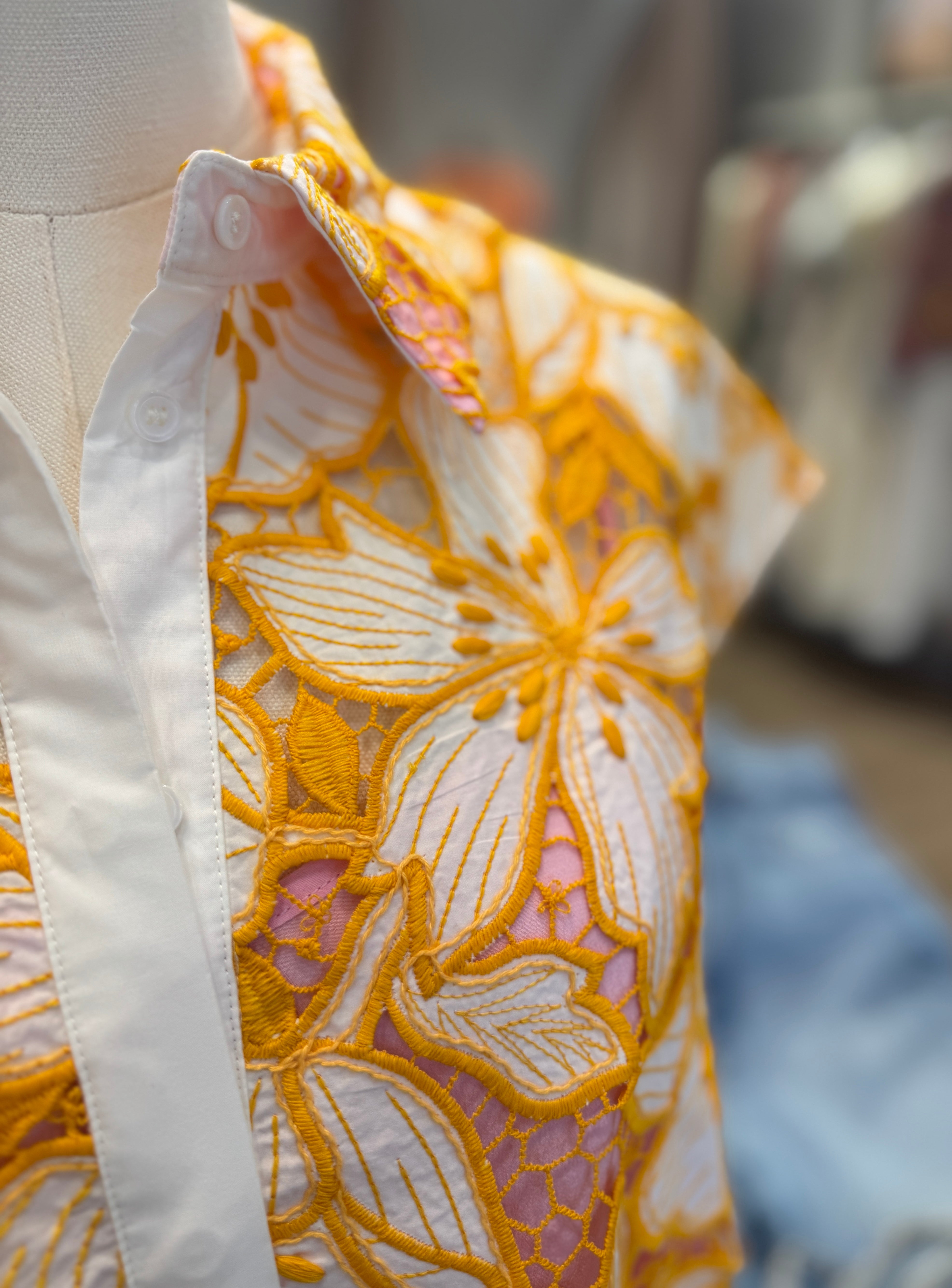 FLORAL CUT OUT SHIRT