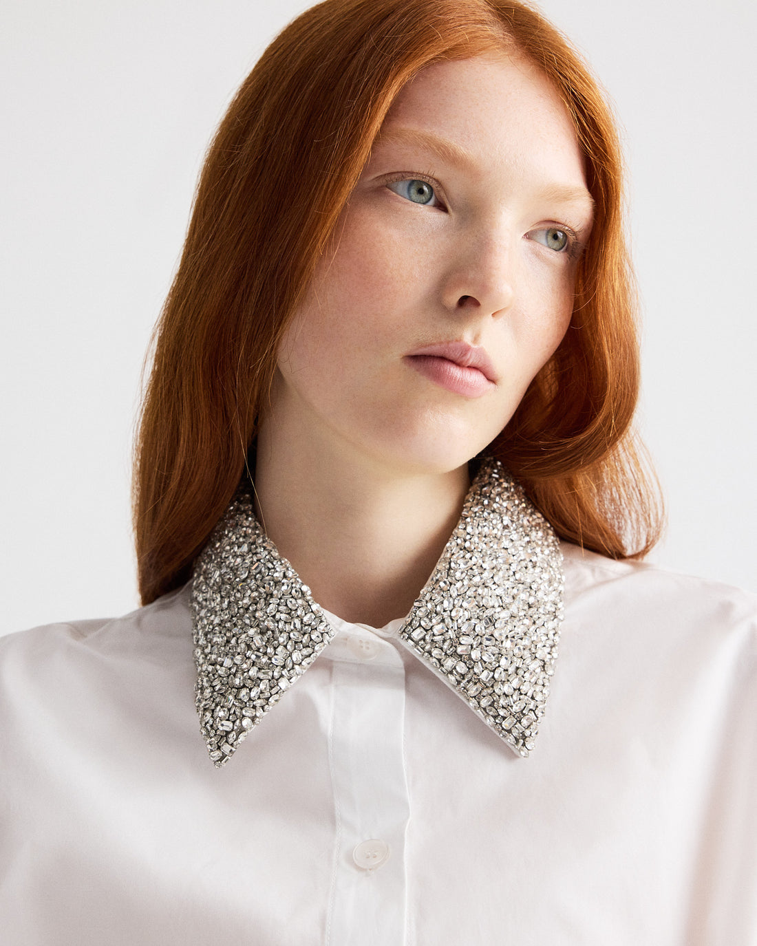 NEW EARL W/CRYSTAL COLLAR