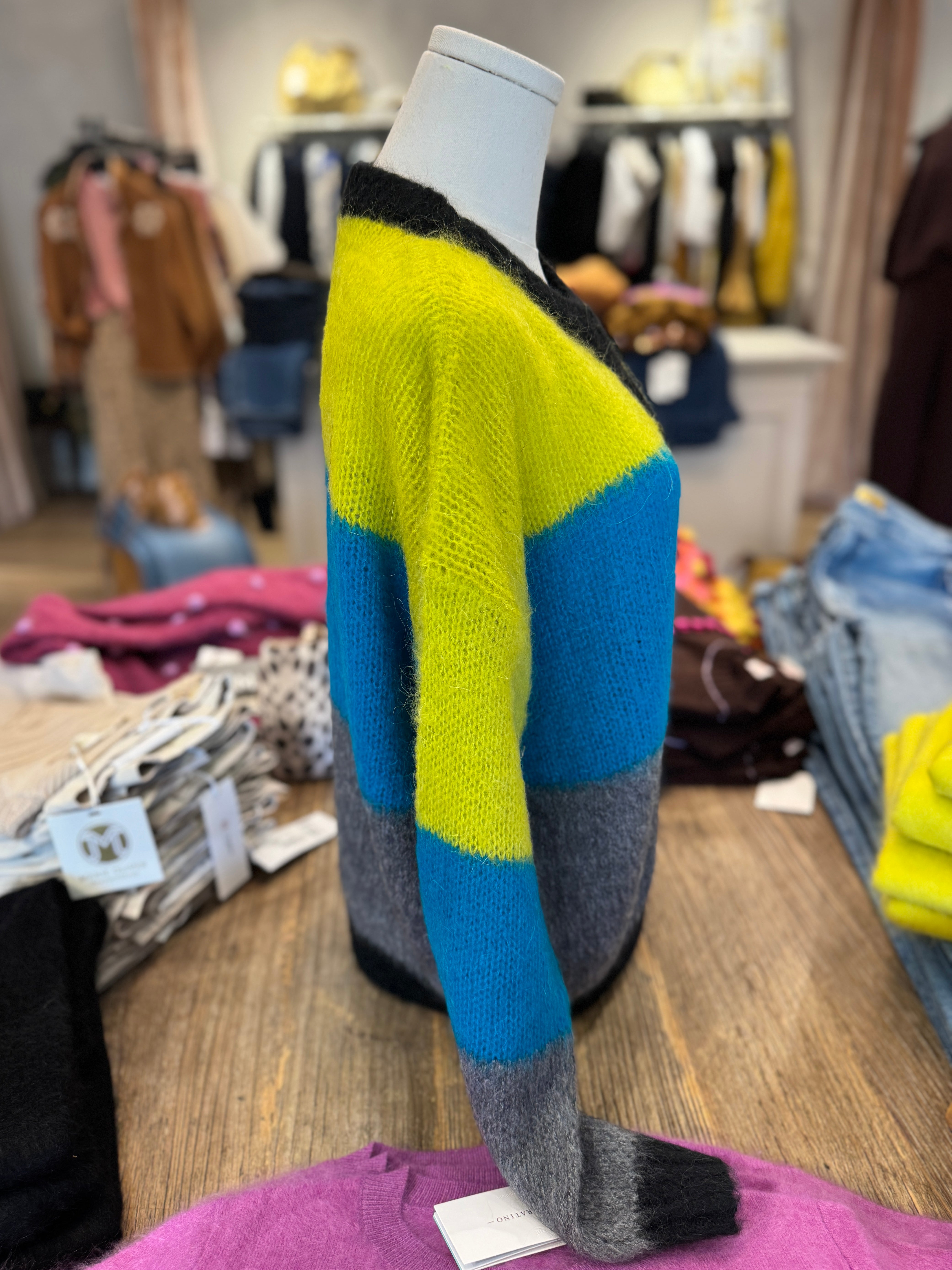 TUTTI COLORE SWEATER