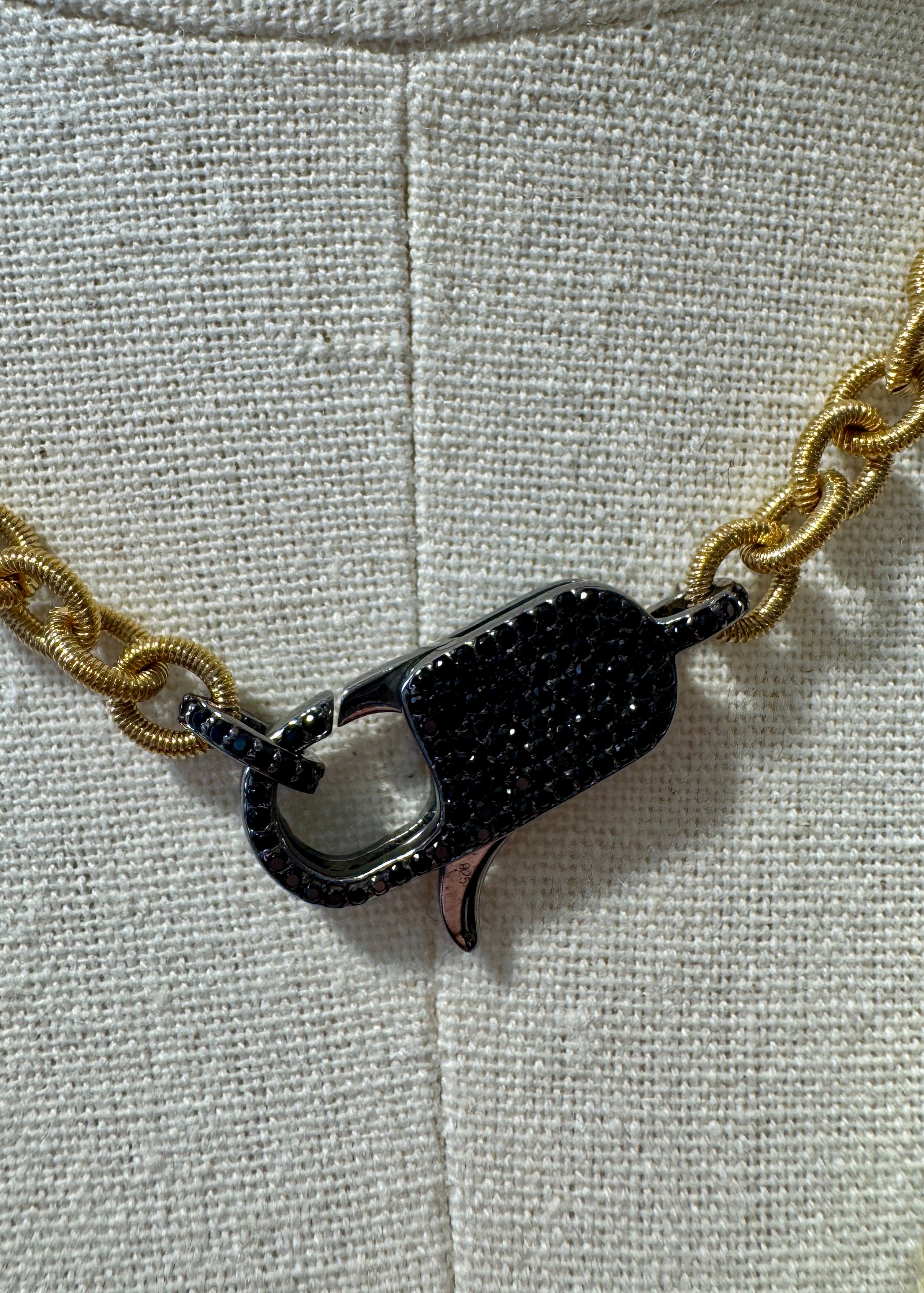 BEATRICE SPINEL LOCK + GOLD