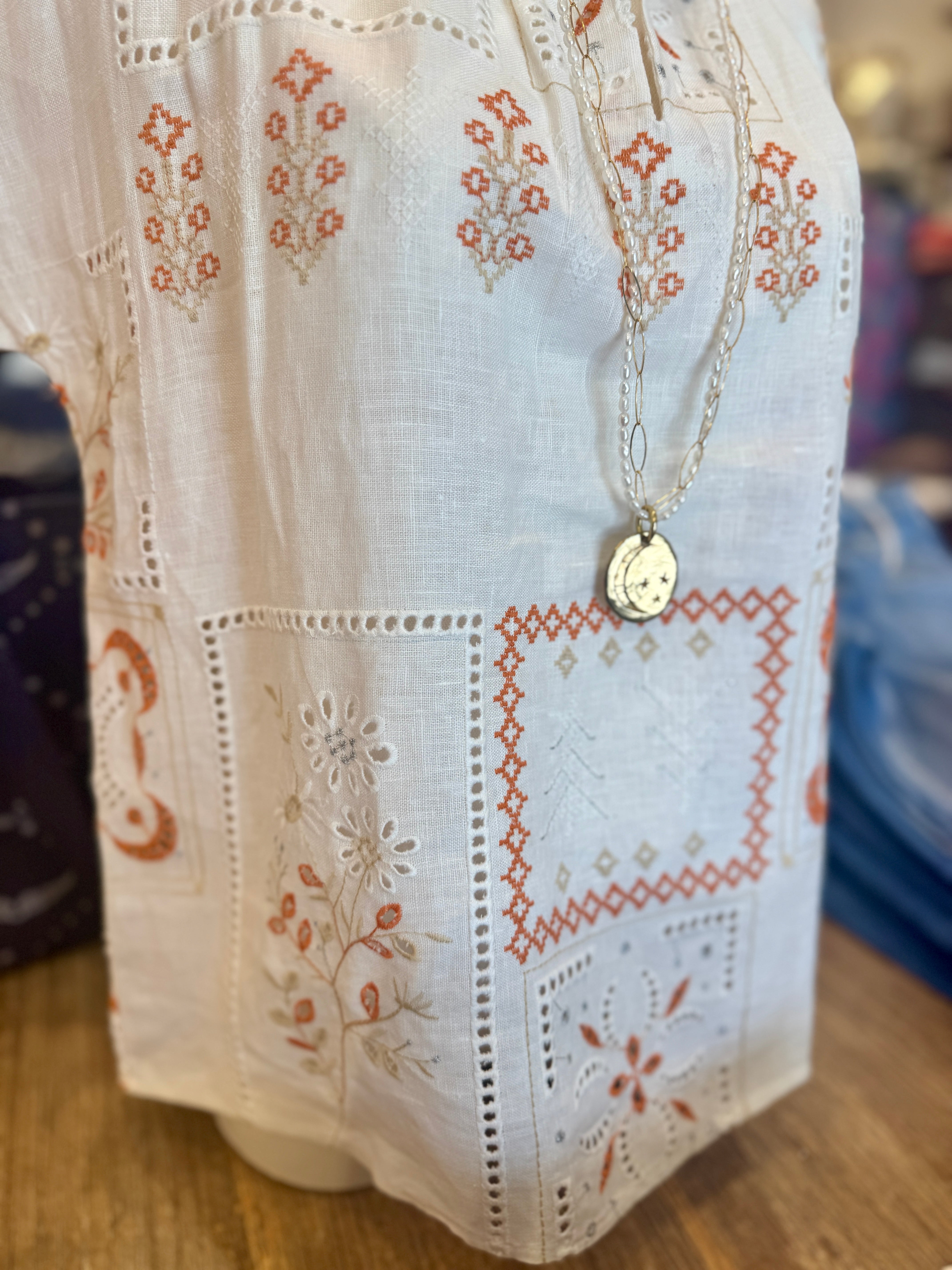VICKI S/S TOP