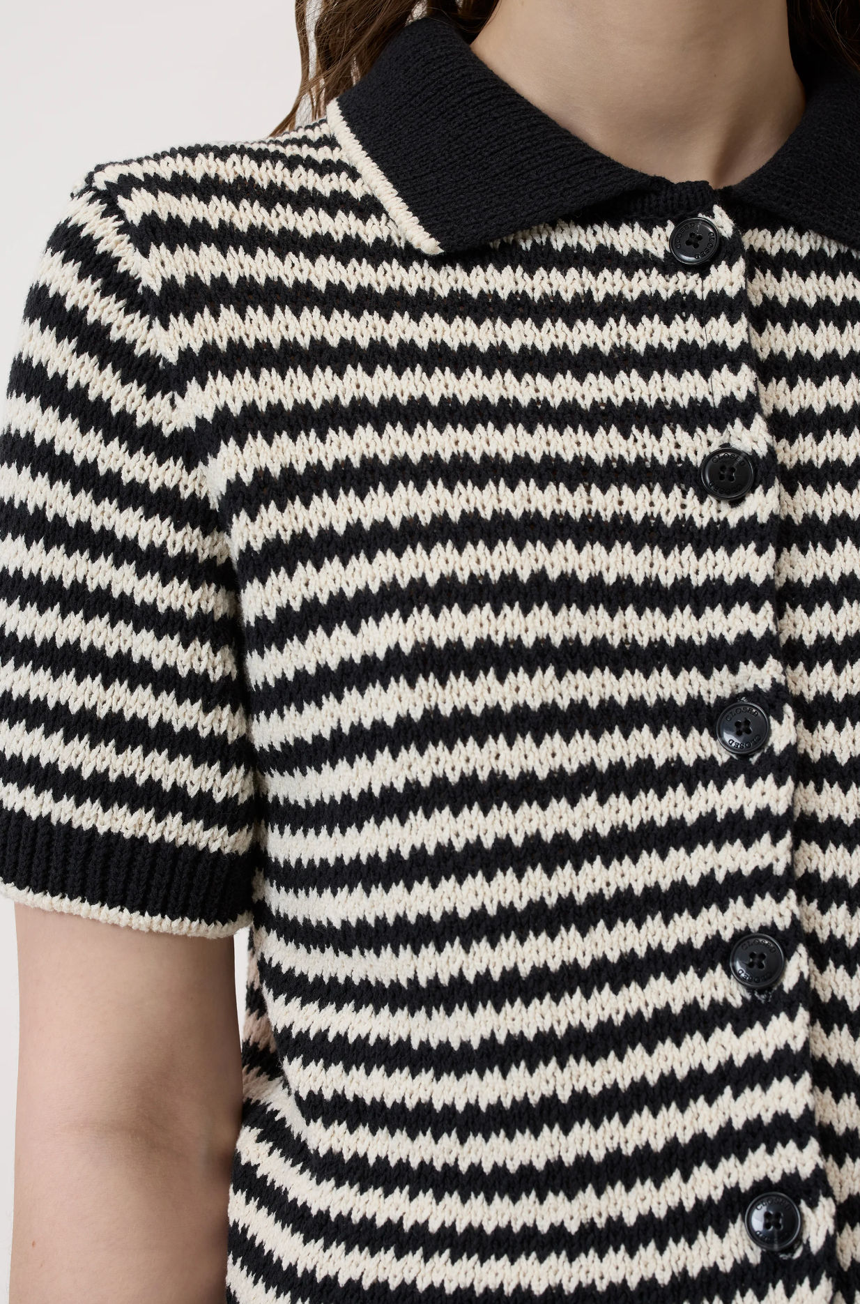 KNITTED CARDIGAN