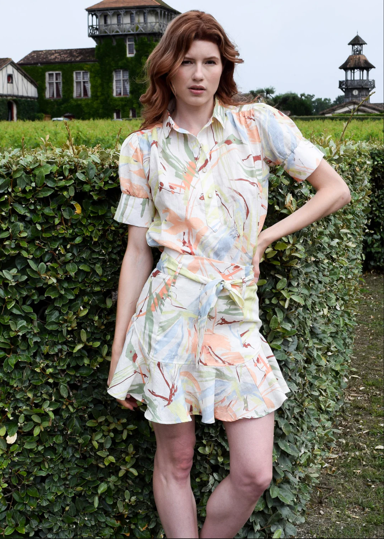 EVERYTHING SHORT SLEEVE TOP