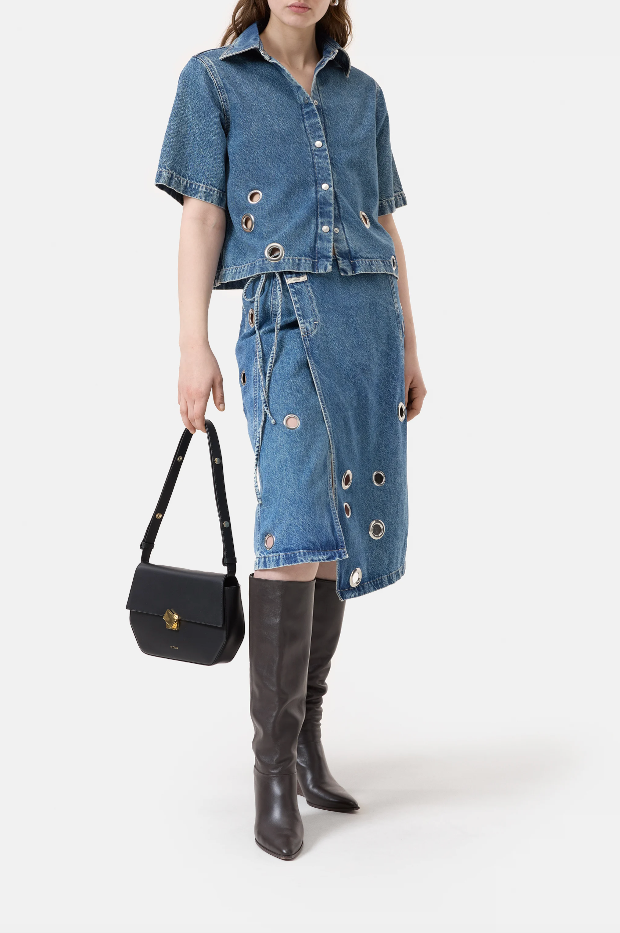 SHORT SLEEVE DENIM SHIRT