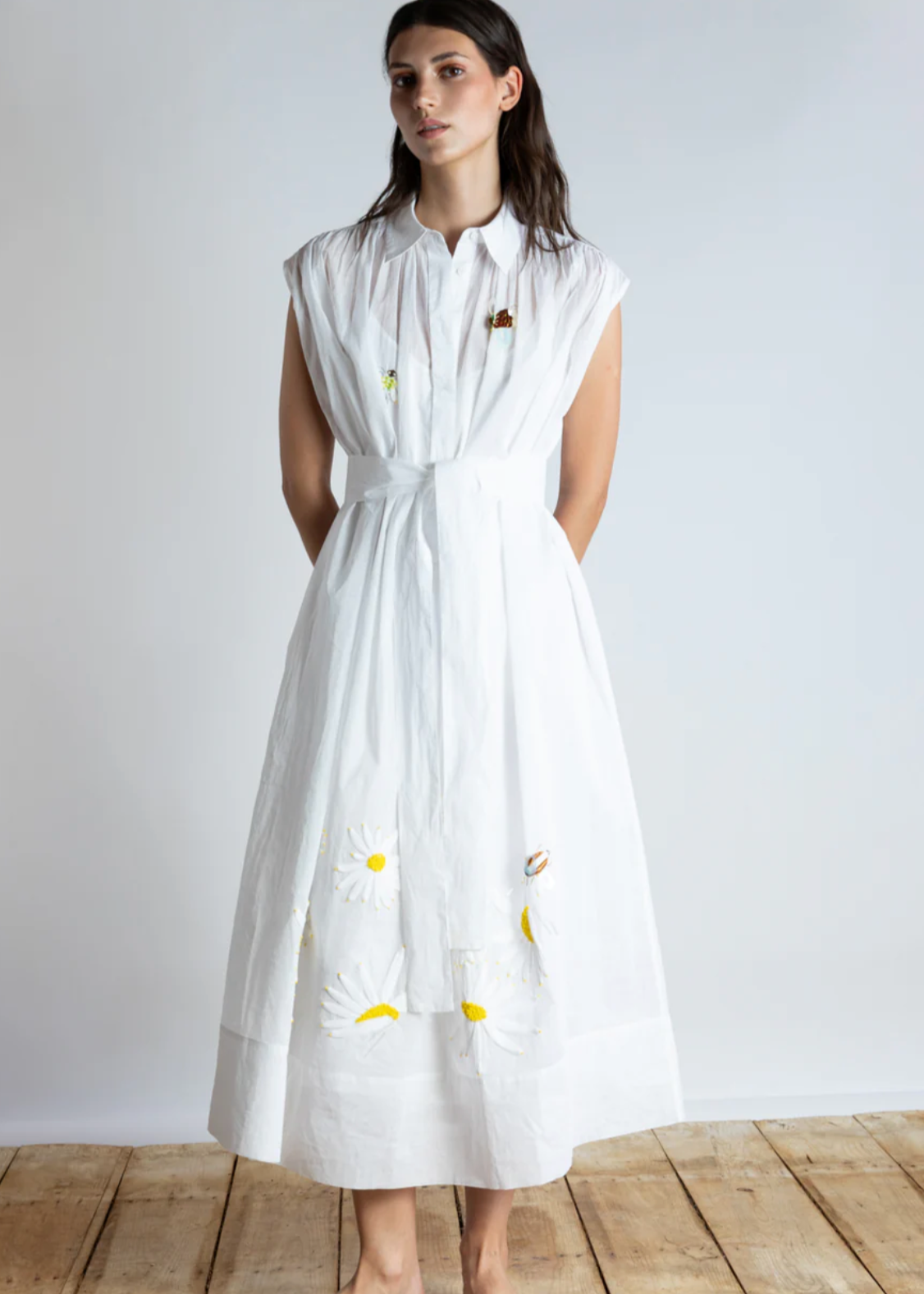 EMBROIDERED DAISY DRESS