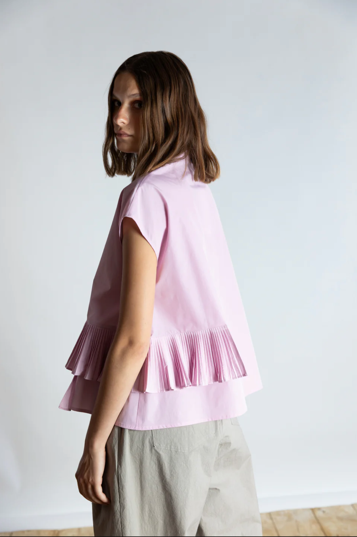 SCULPTED RUFFLE TOP