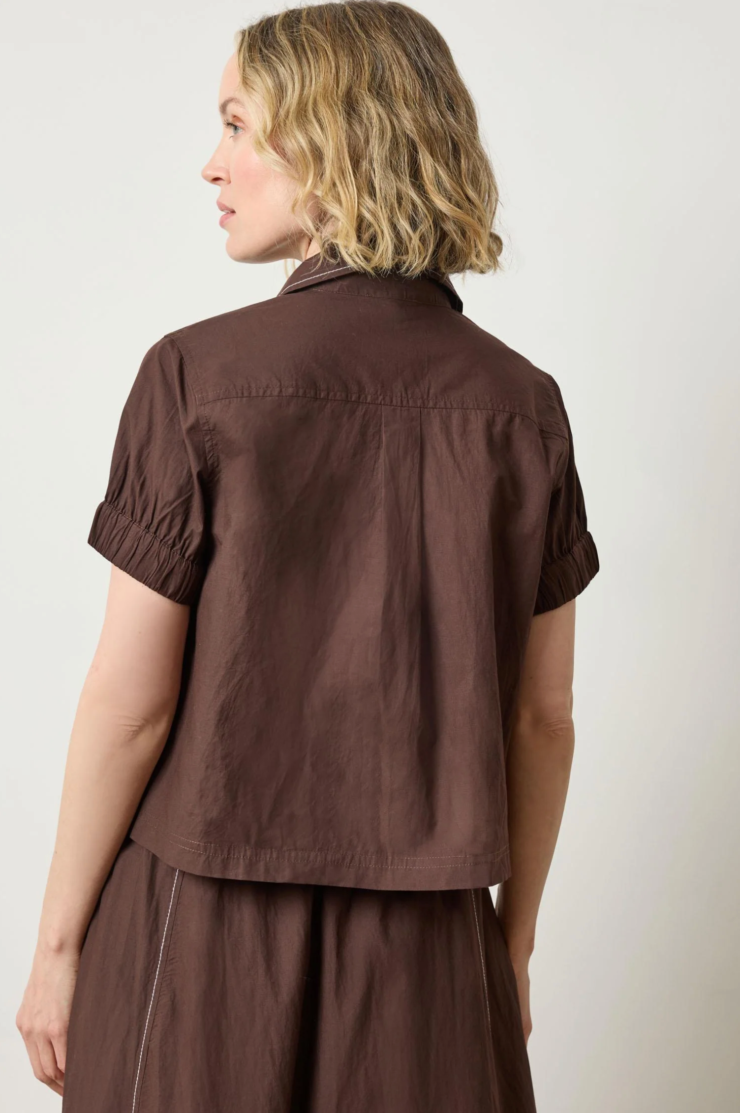 ELASTIC CUFF BUTTON DOWN