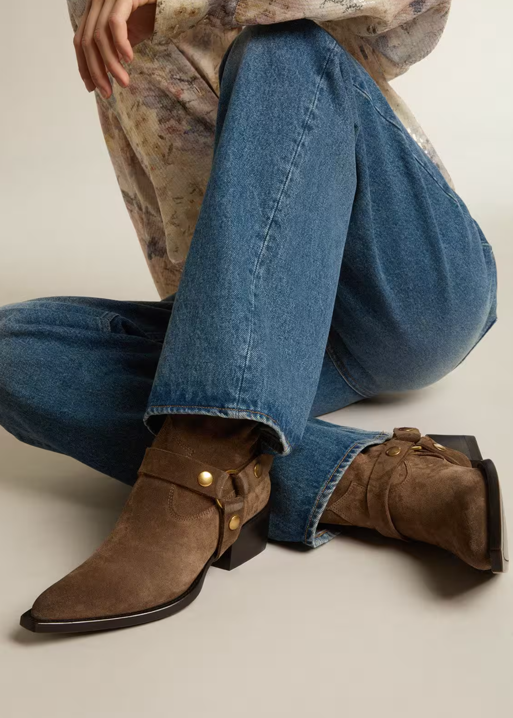 DEBBIE SUEDE