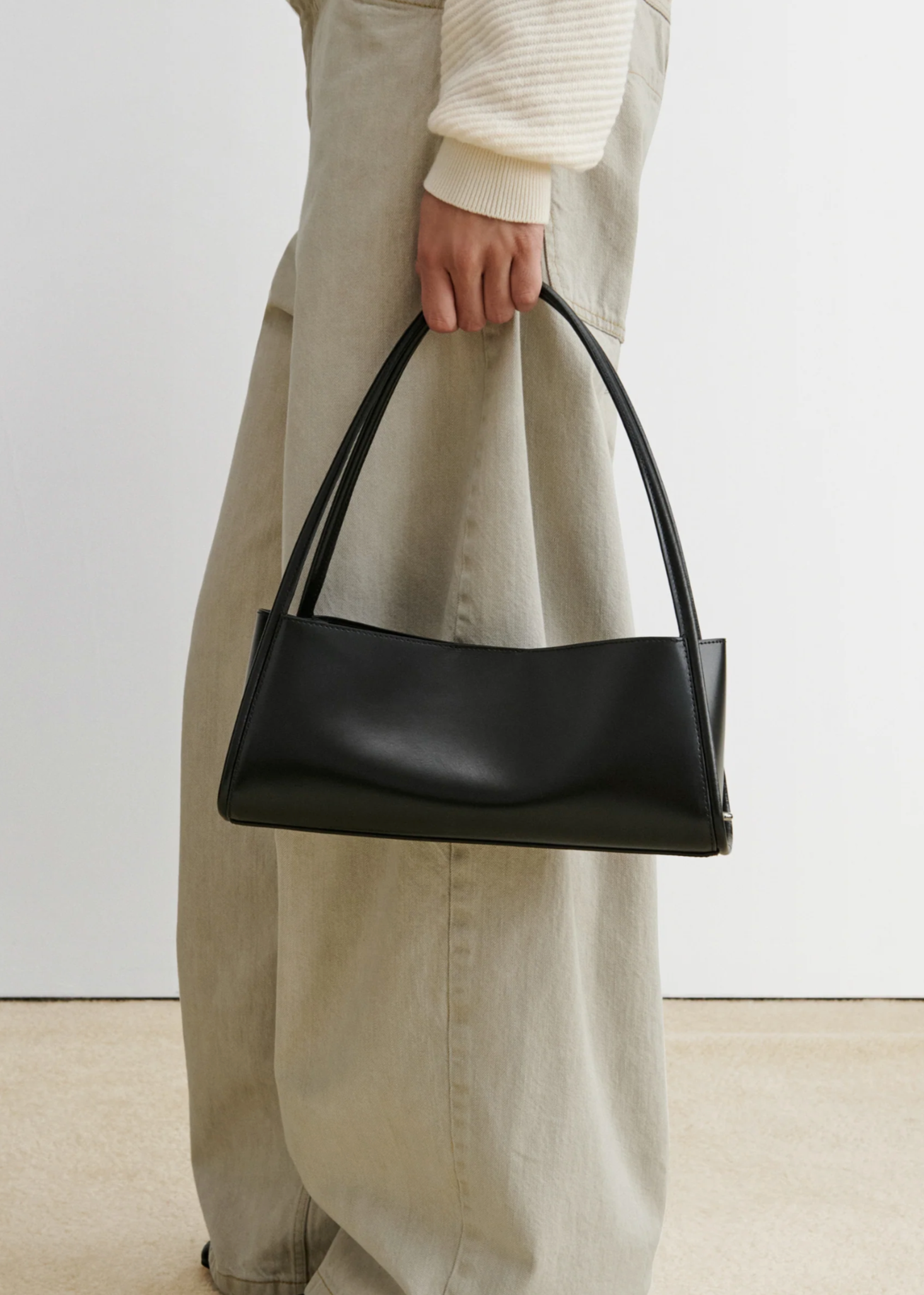 ALTREZZO BAG BLACK
