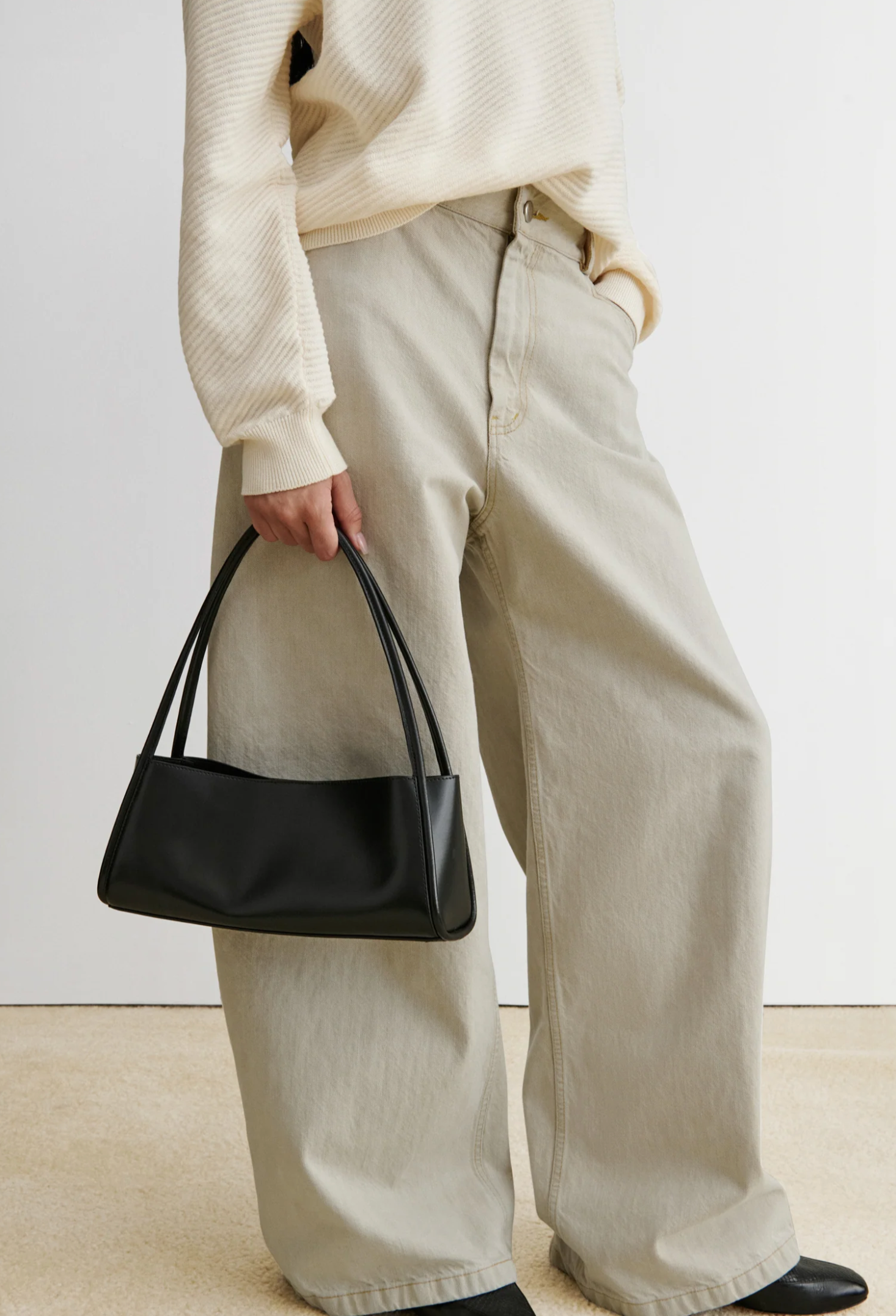 ALTREZZO BAG BLACK