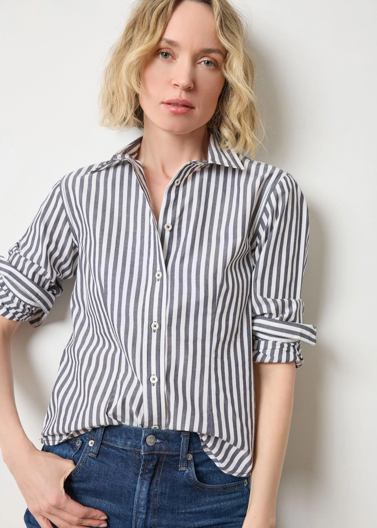 SLIM FIT BUTTON DOWN