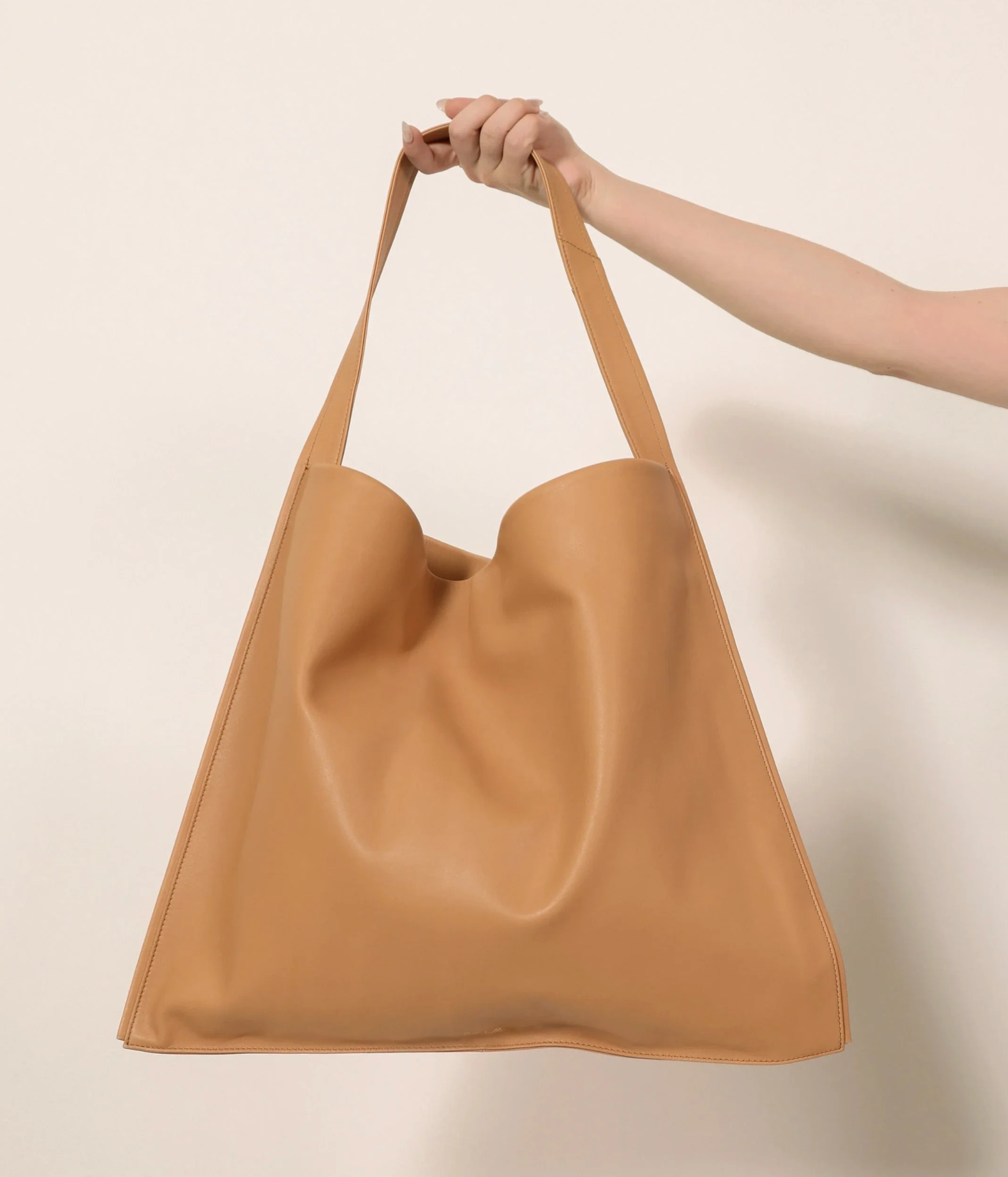ARIADNE TOTE BAG TAN