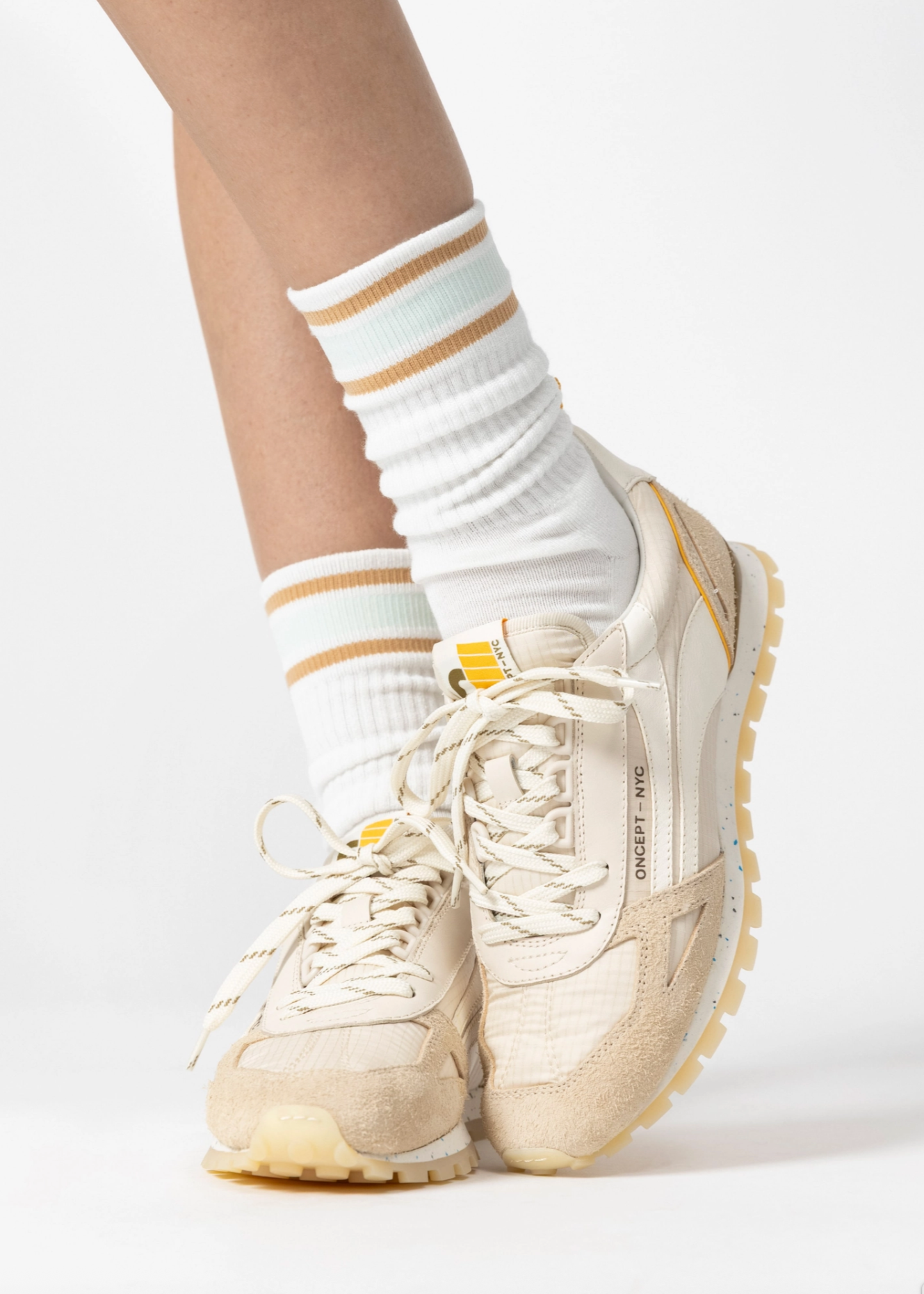 TORONTO SNEAKER