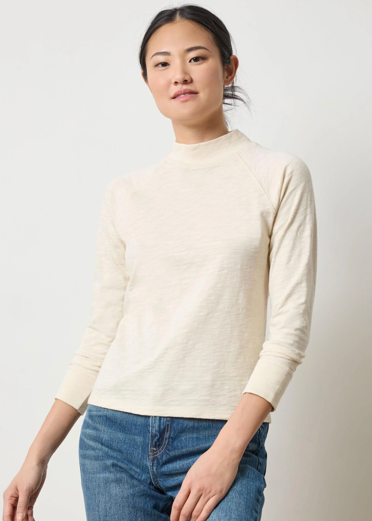 3/4 SLEEVE RAGLAN MOCK NECK