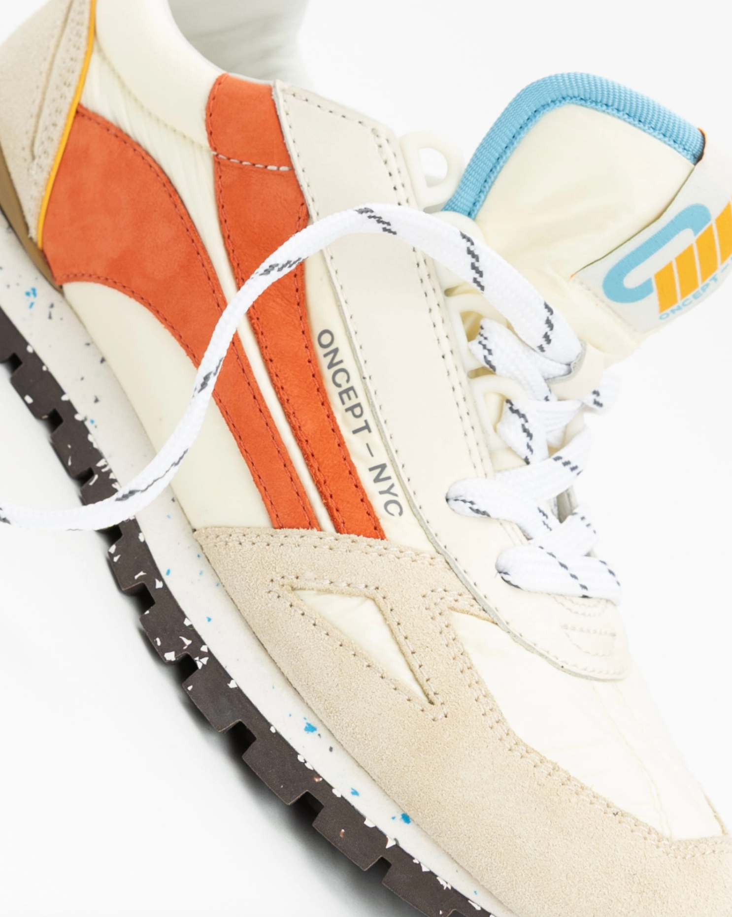 TORONTO SNEAKER