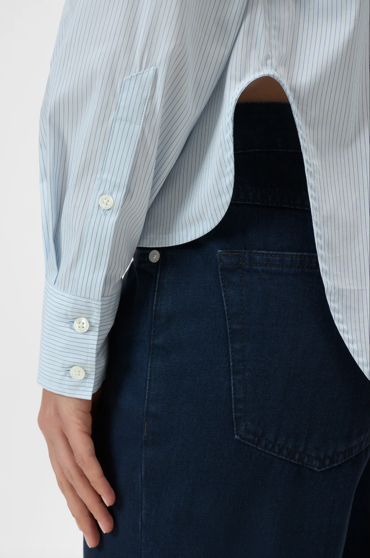 CROPPED FRONT OVERSIZED SHIRT