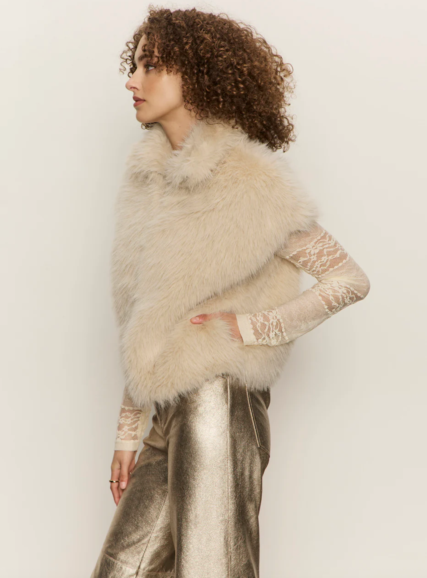 SILKY FUR VEST