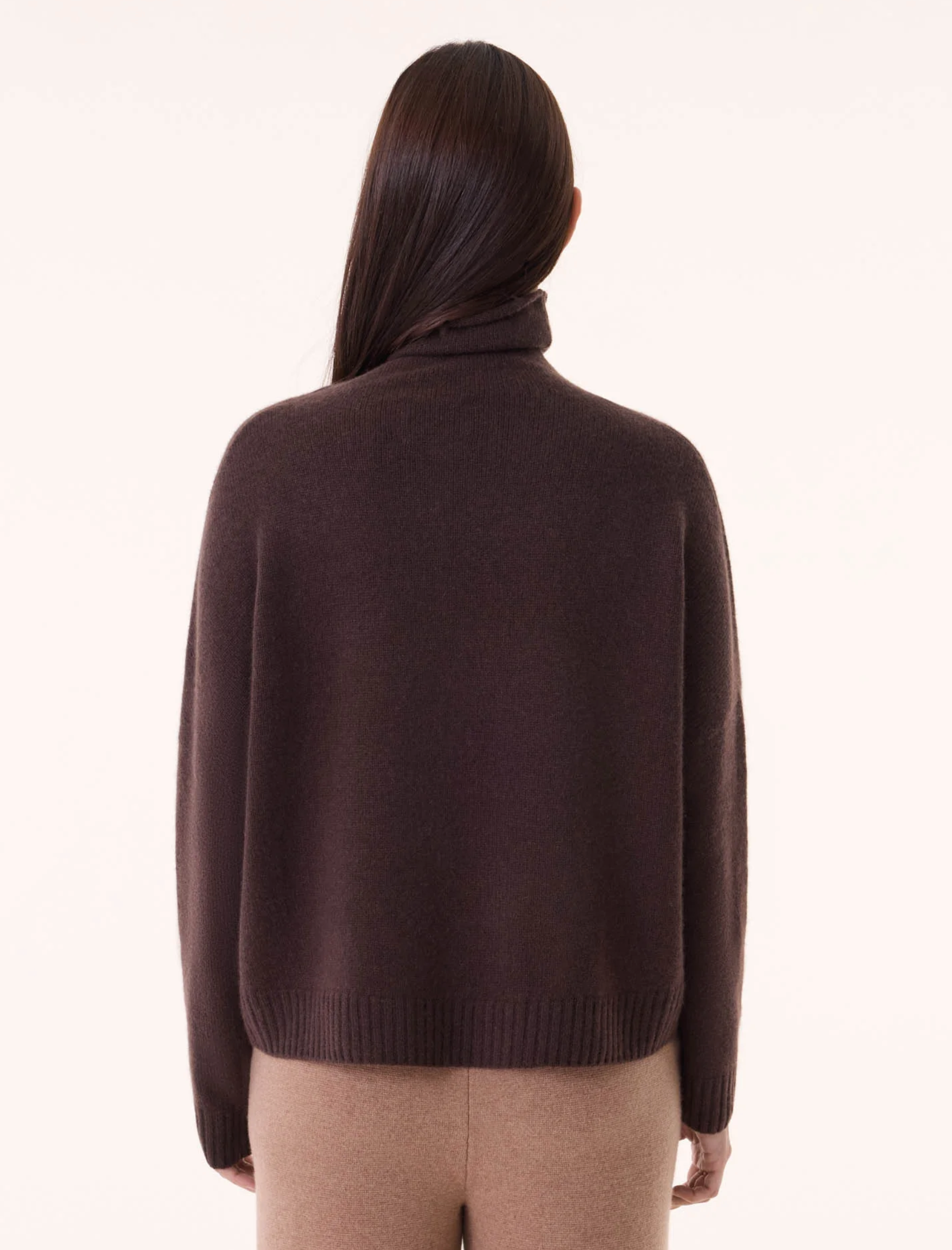 TILA SWEATER
