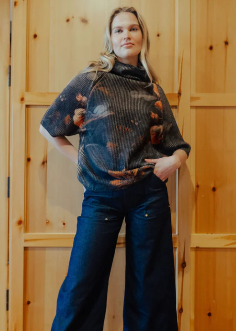 SEEING STARS SWEATER