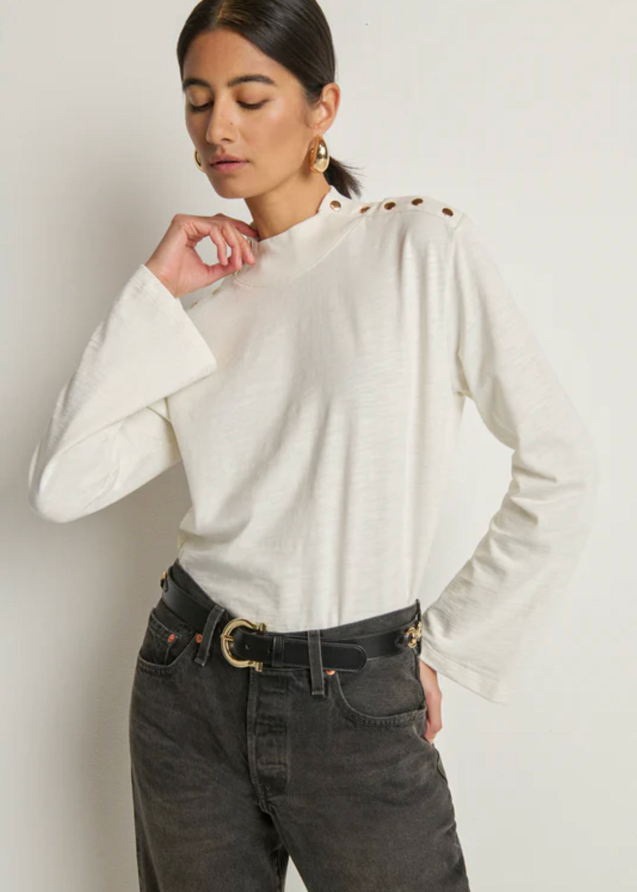 NEDA LONGSLEEVE TEE
