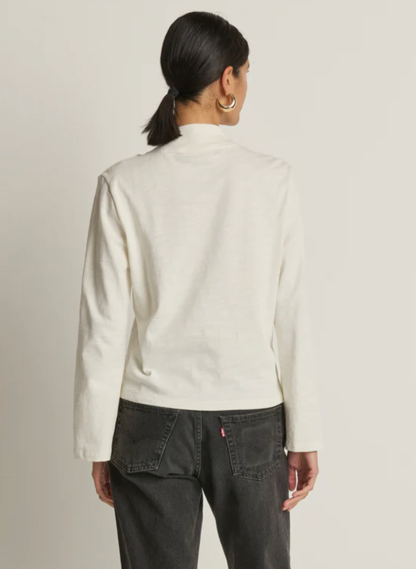 NEDA LONGSLEEVE TEE