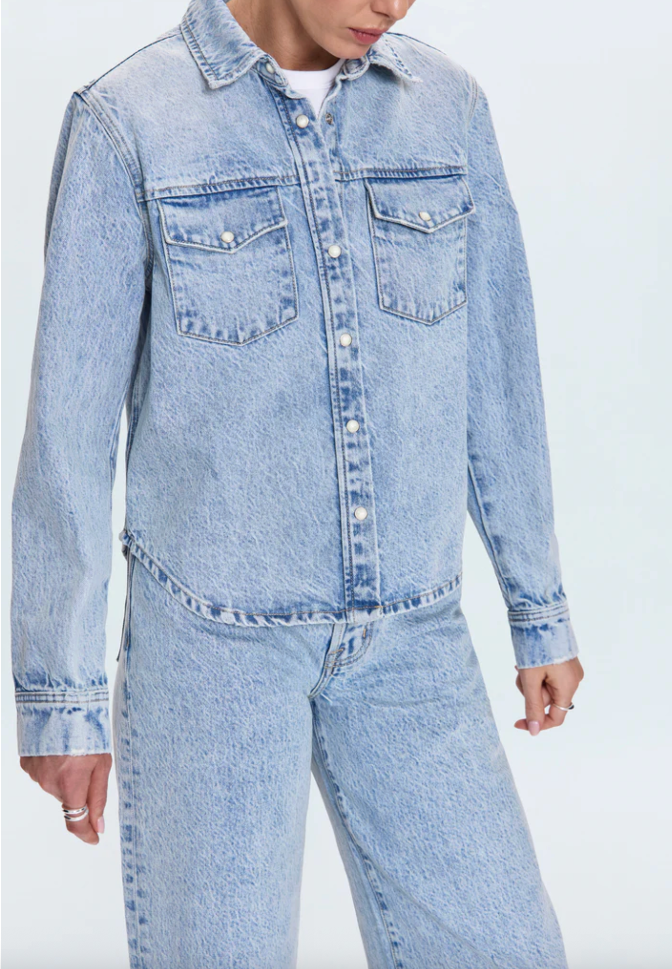 THEA SHRUNKEN DENIM SHACKET