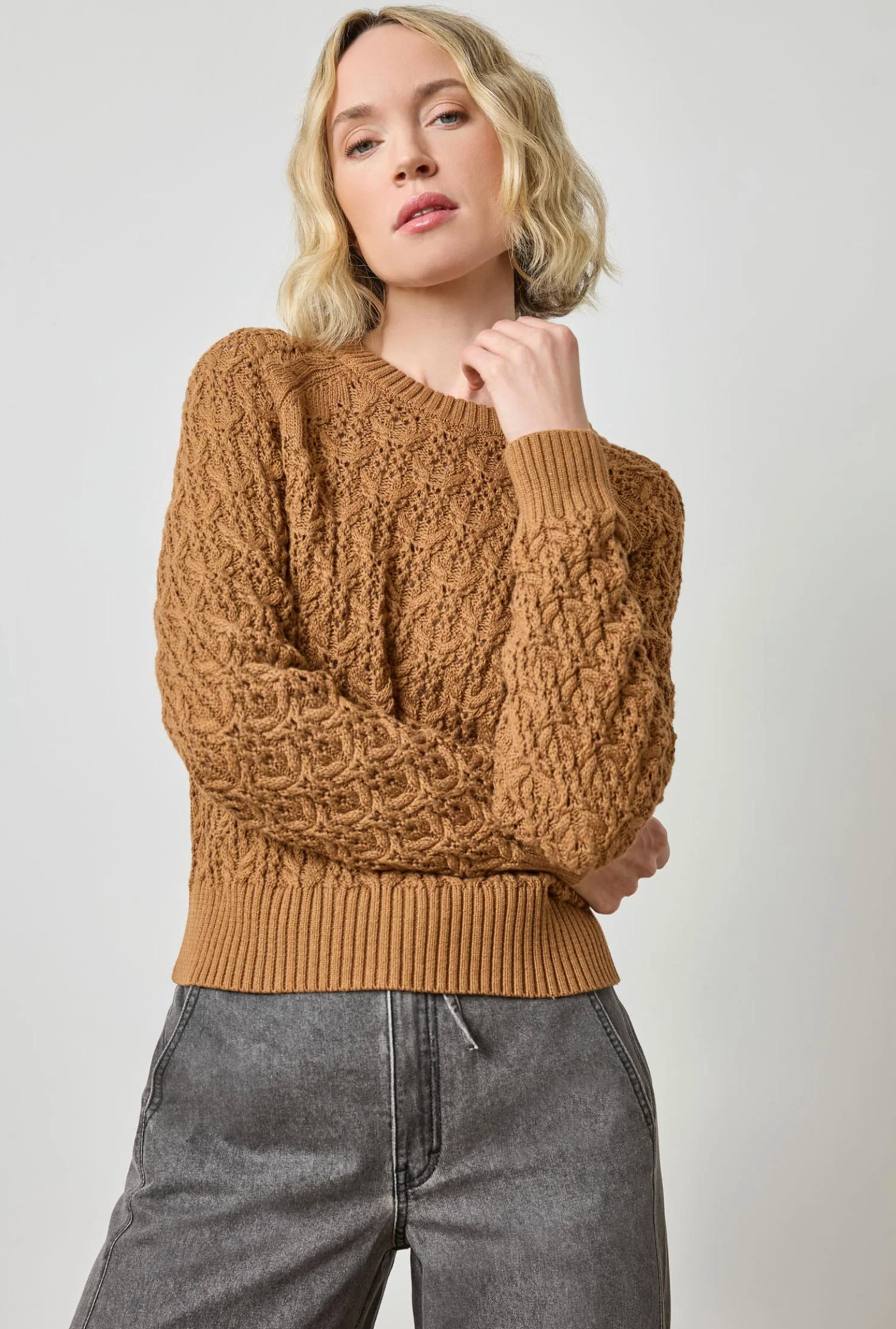 EASY SLEEVE RAGLAN SWEATER