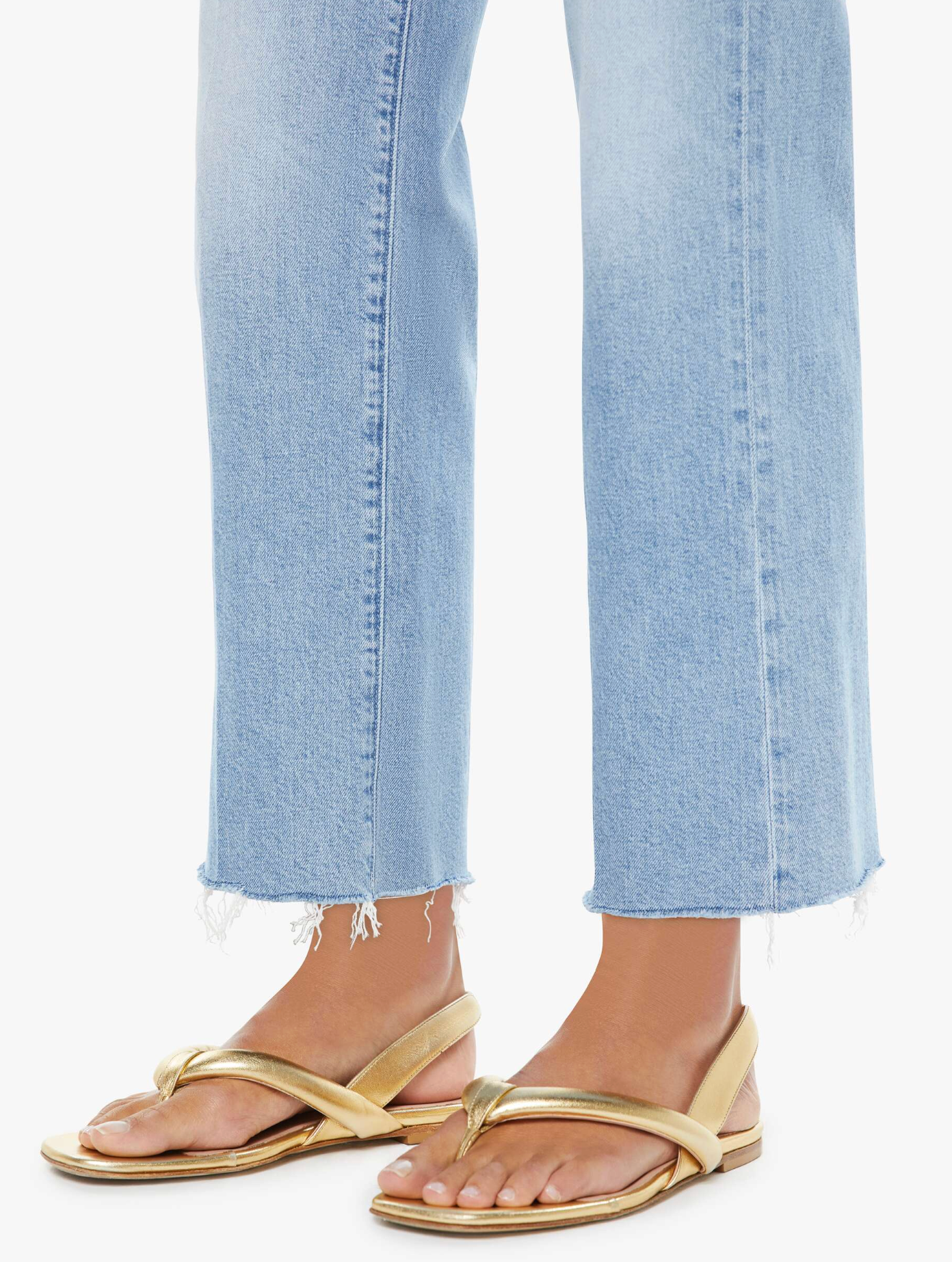 MID RISE RAMBLER ZIP ANKLE FRAY