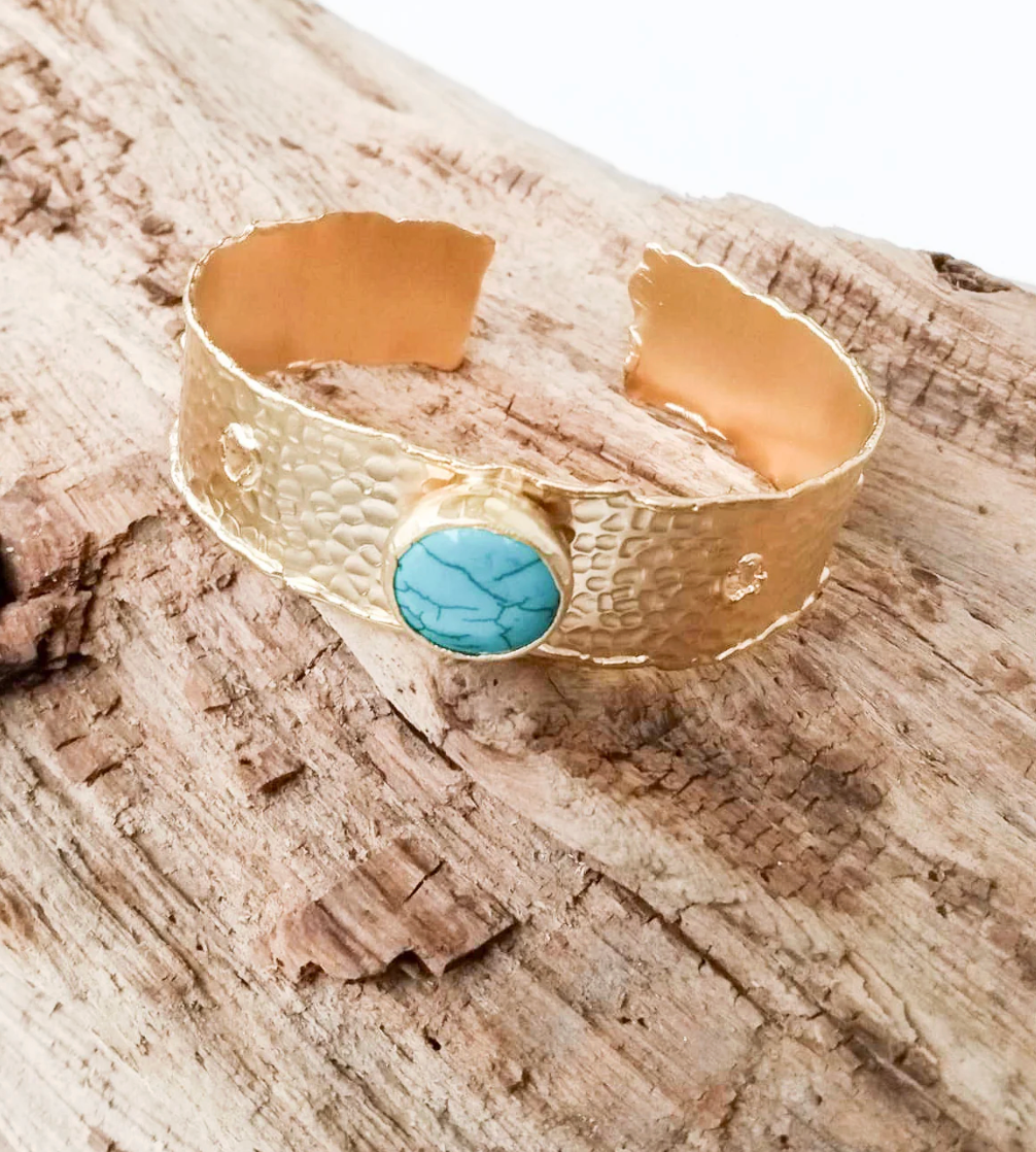 LADY LUXE PEARL CUFF BRACELET