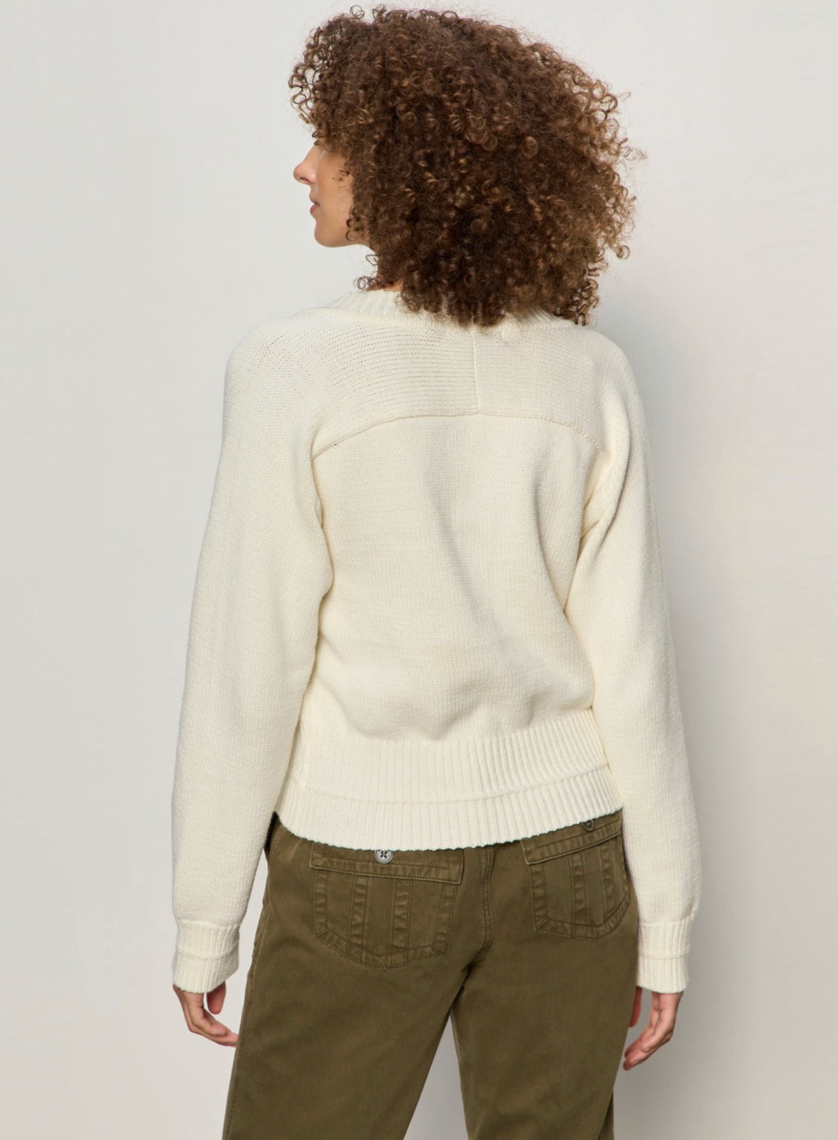 PERFECT V NECK SWEATER
