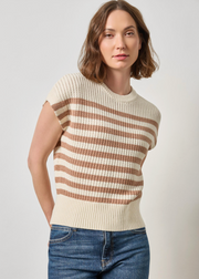 TEXTURED WEDGE SWEATER