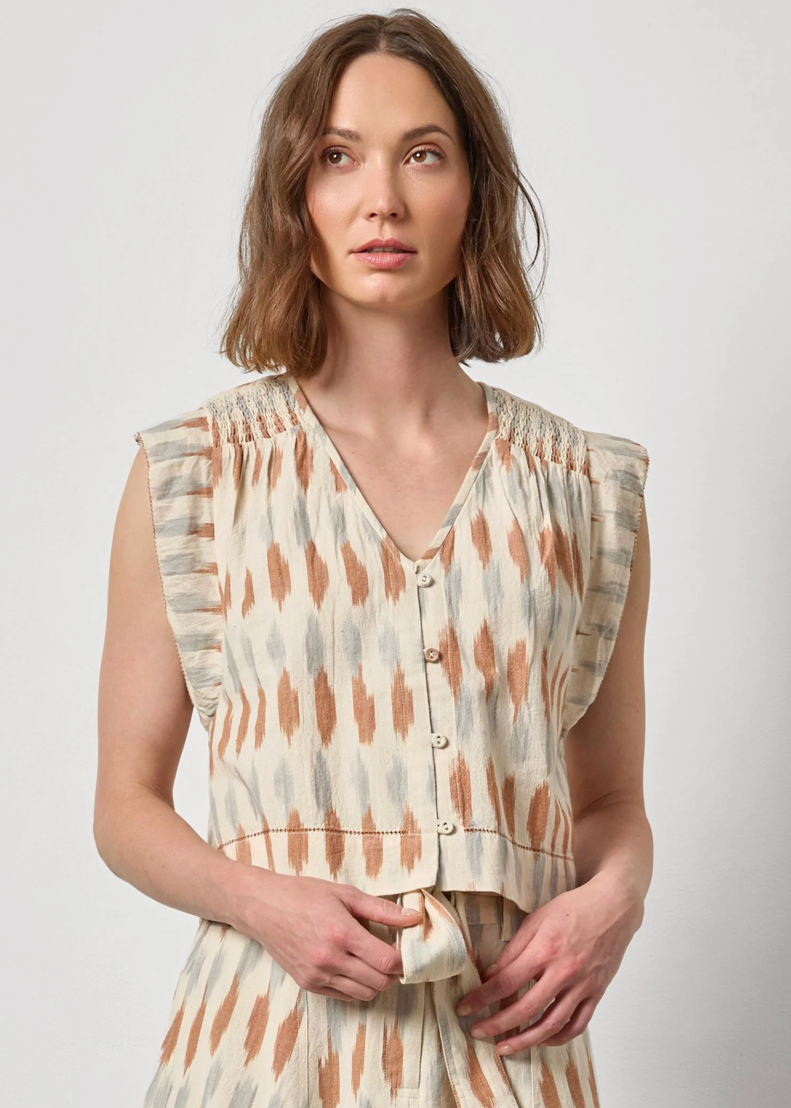IKAT SHIRRED SHOULDER TOP
