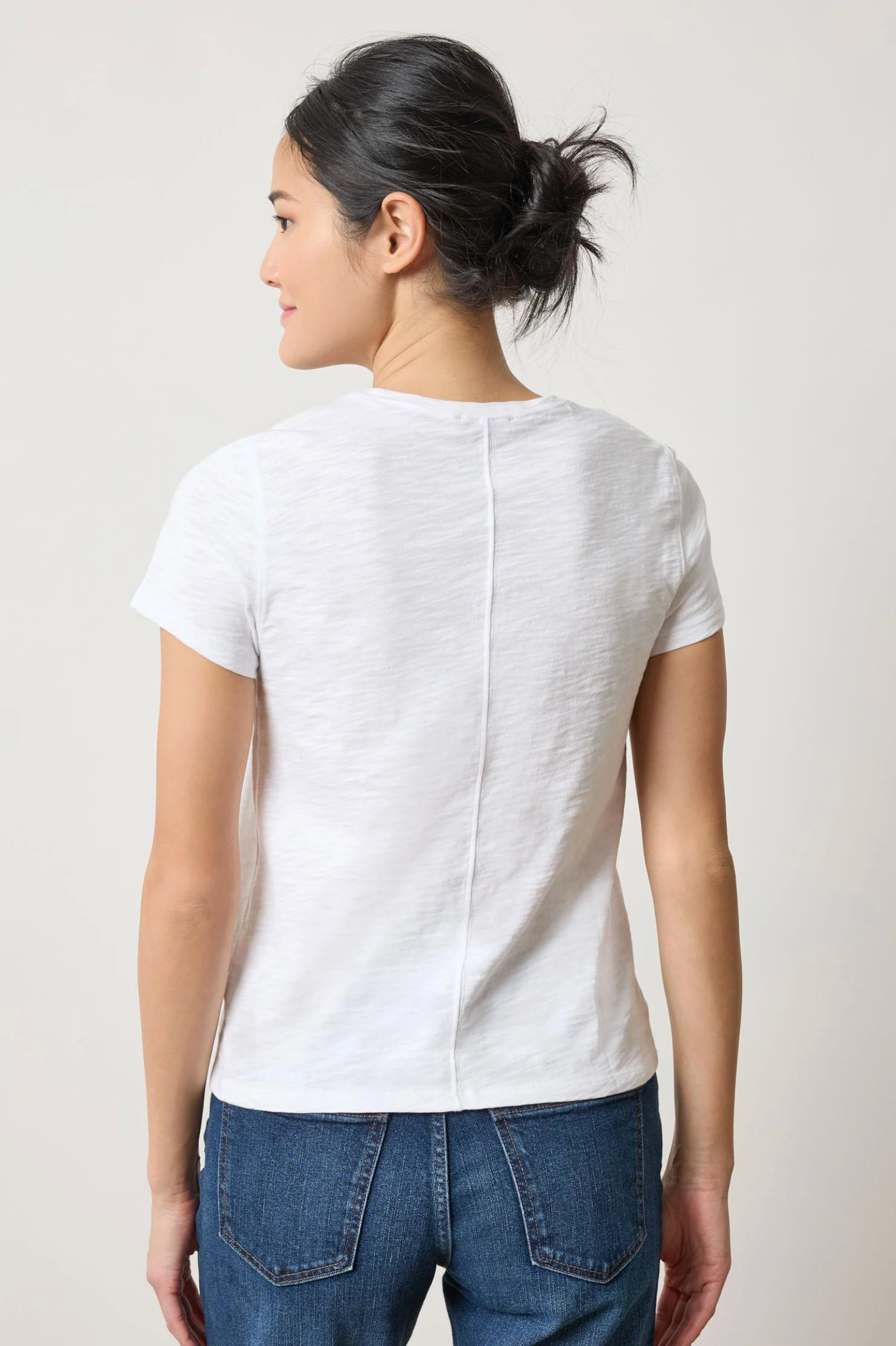 SHORT SLEEVE BACK SEAM CREWNECK