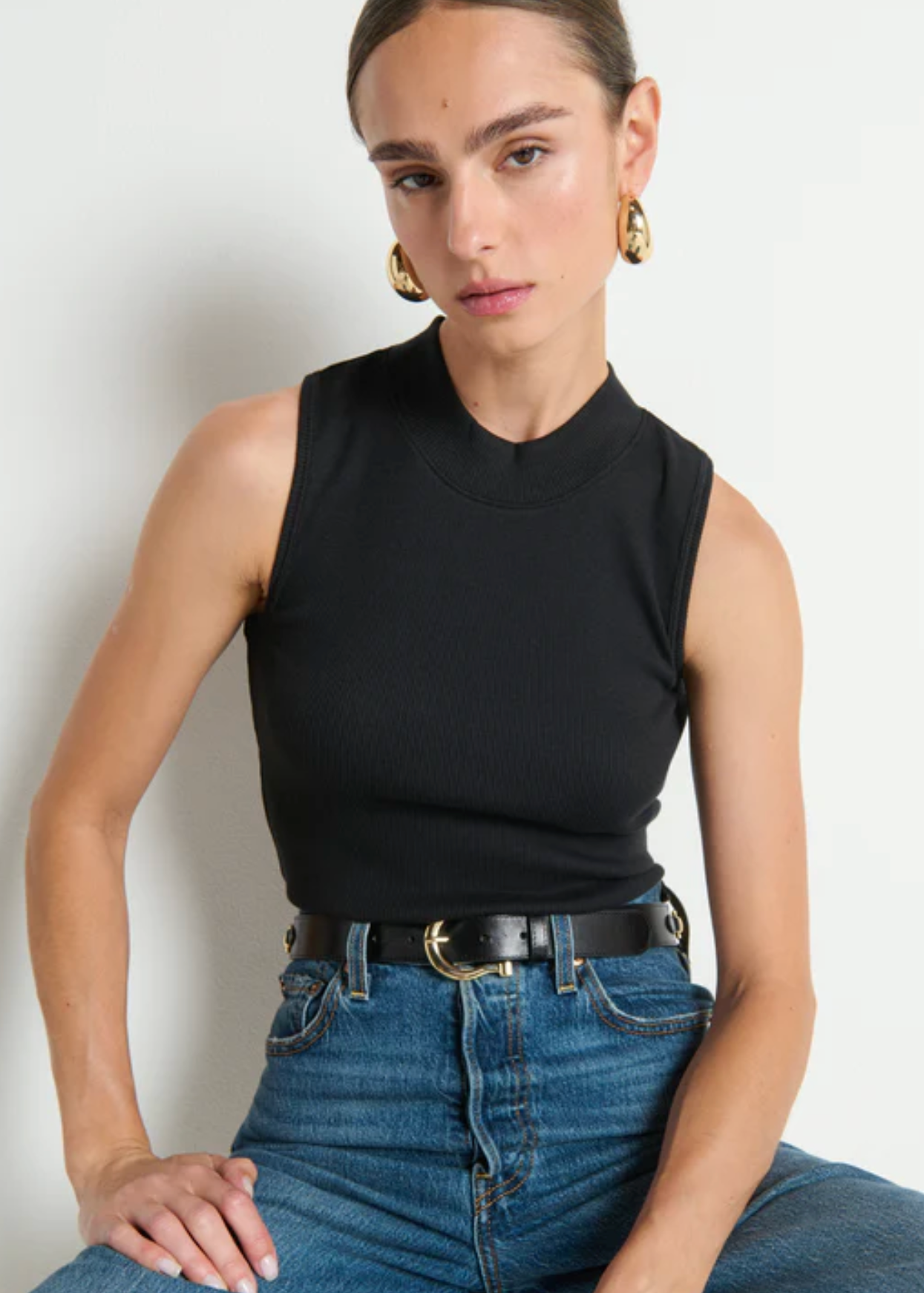JOAN SLEEVELESS MOCK NECK