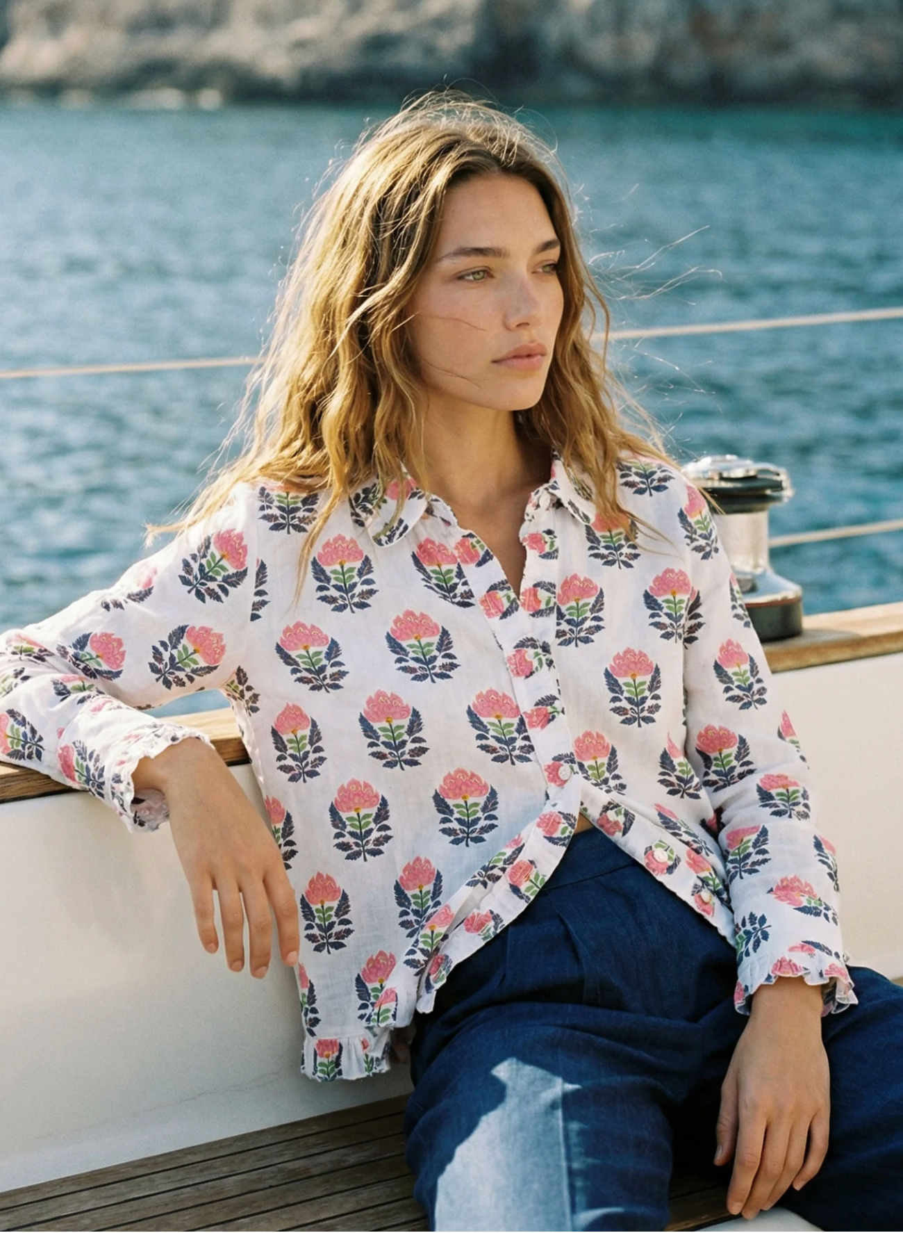 PIA FLORAL PRINT SHIRT