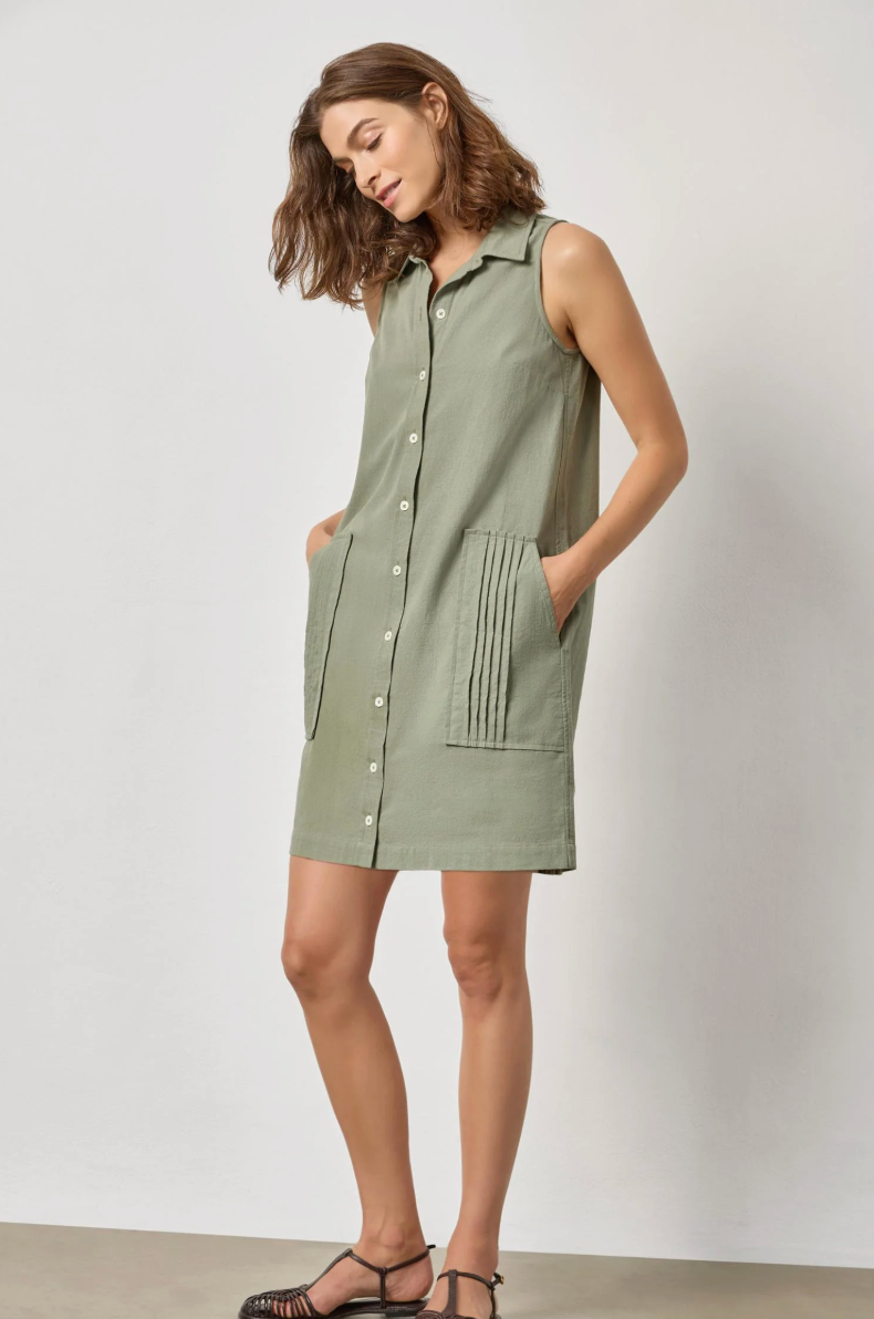 SLEEVELESS PLEAT POCKET DRESS