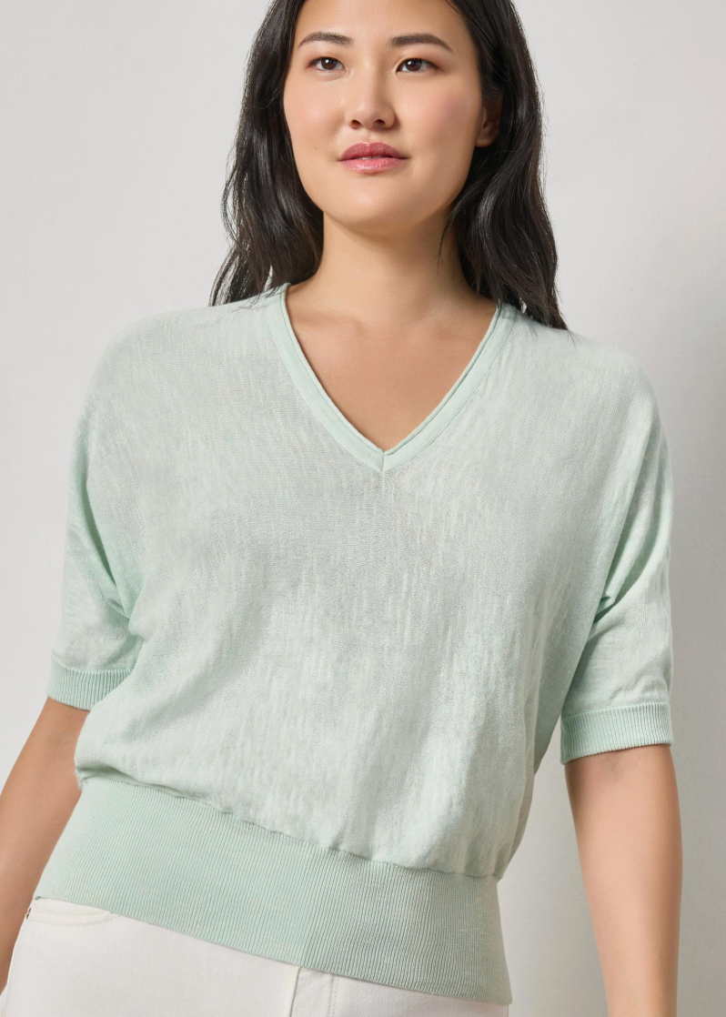 DOLMAN V-NECK SWEATER