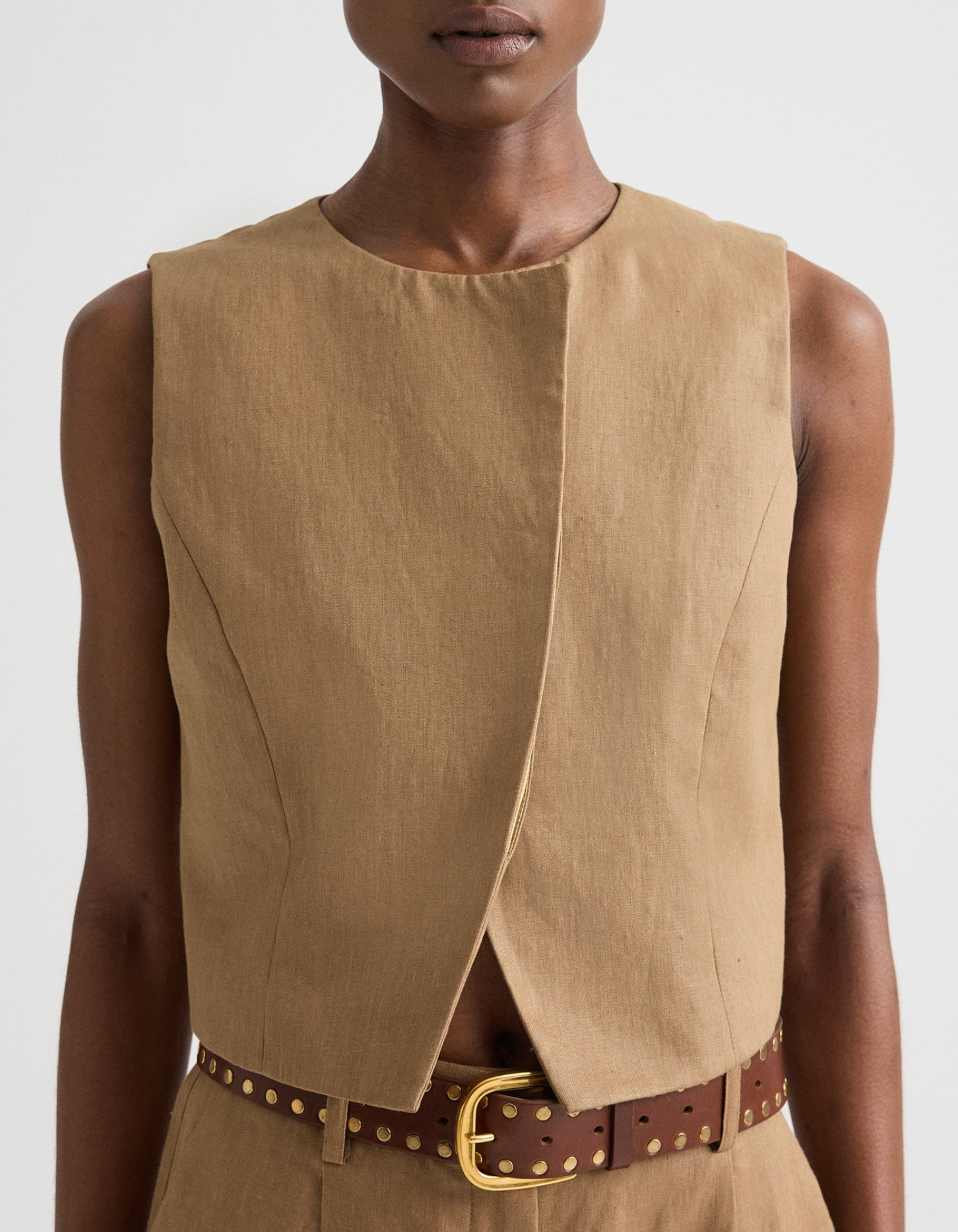 HIGH NECK HIDDEN PLACKET VEST