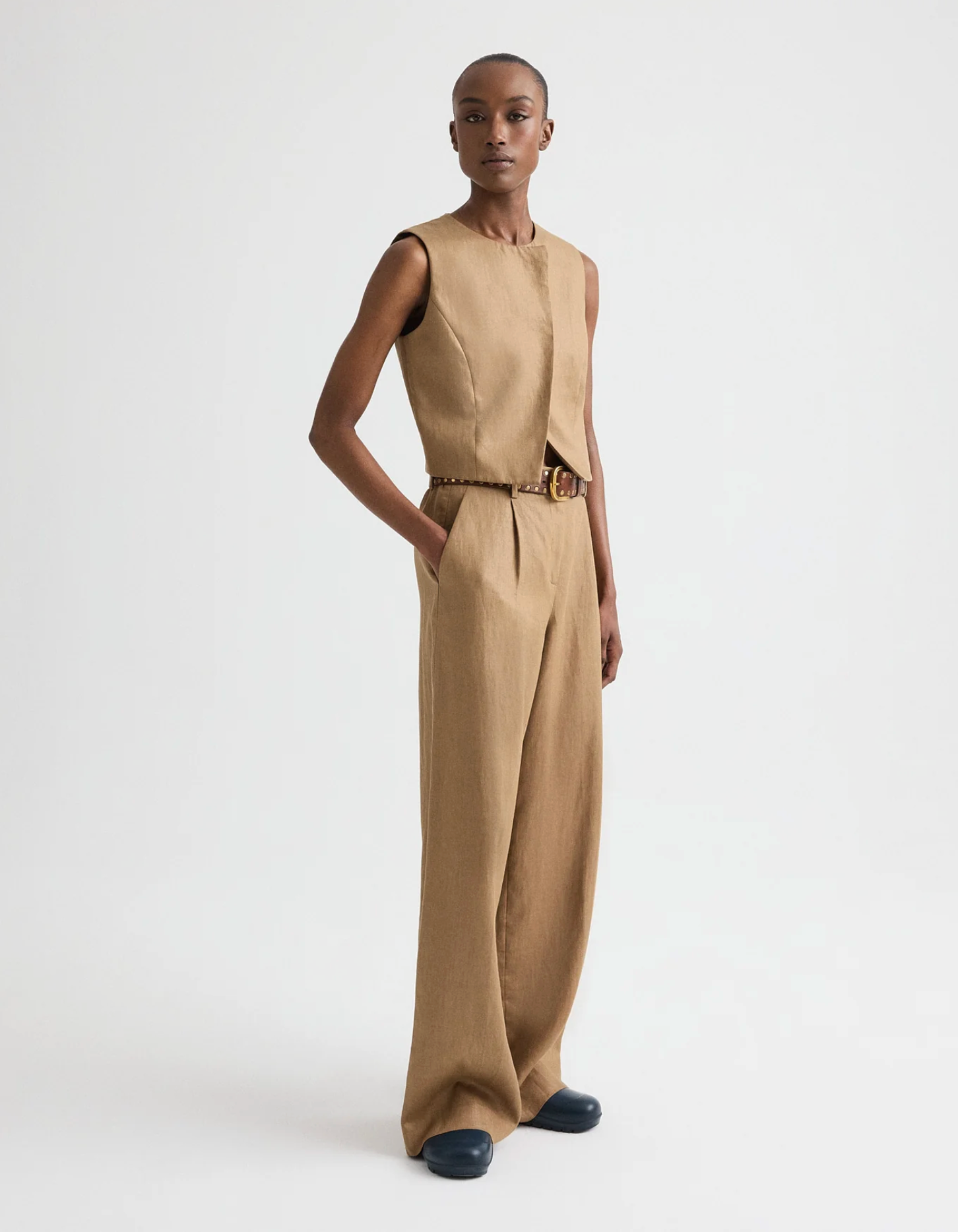HIGH NECK HIDDEN PLACKET VEST