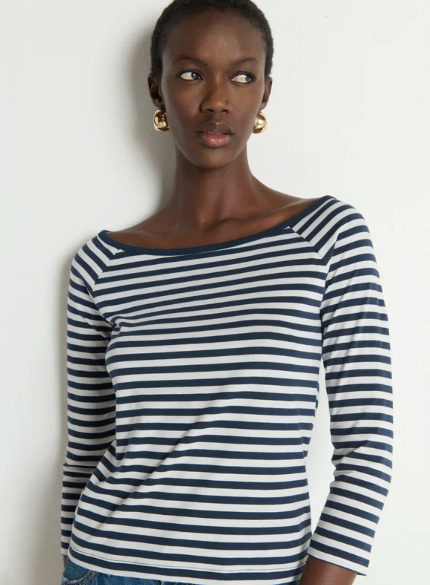 DANIKA SCOOP NECK TEE