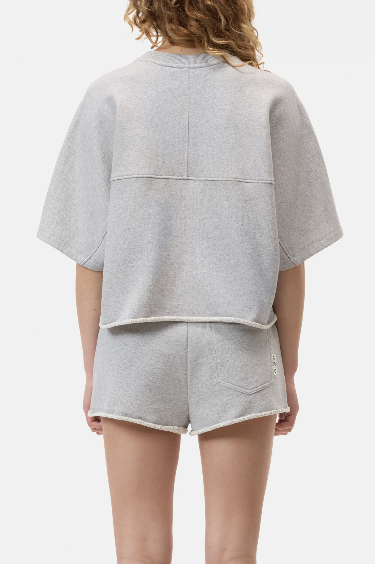 DEEP YOKE T-SHIRT