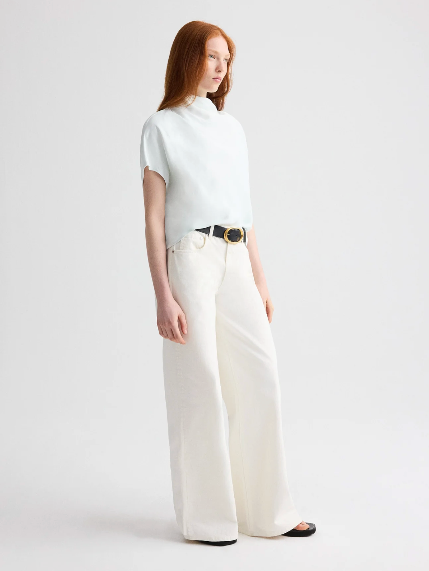MOCK NECK TEE