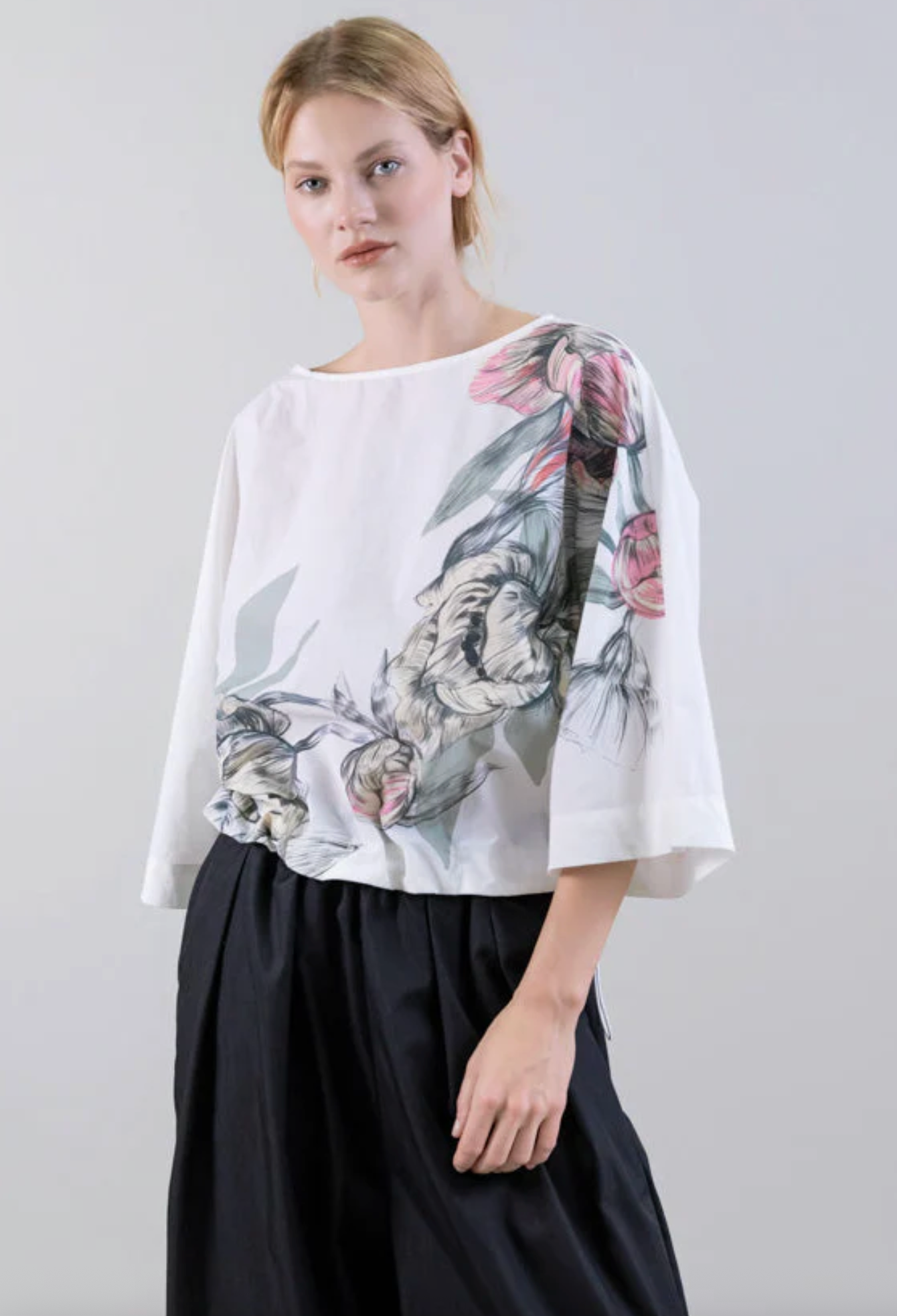 PEONY DRAWSTRING TOP