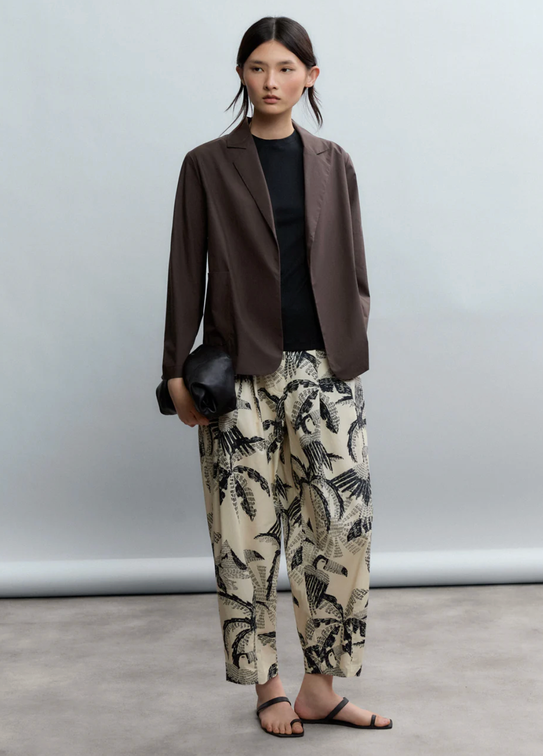 FLUID TAILORED PANTS
