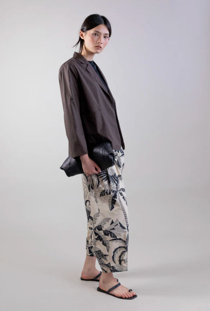 FLUID TAILORED PANTS
